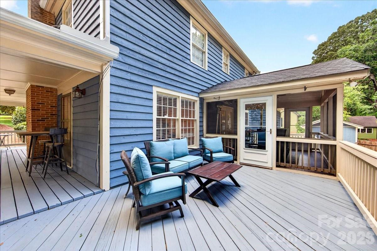 6601 Woodshed Circle — Charlotte