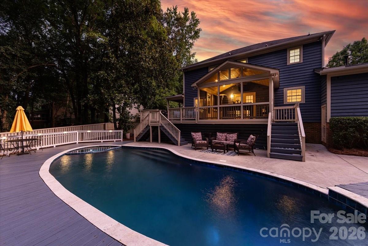 6601 Woodshed Circle — Charlotte