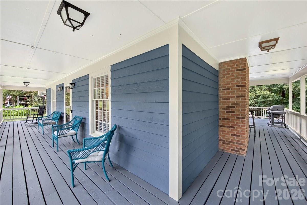 6601 Woodshed Circle — Charlotte