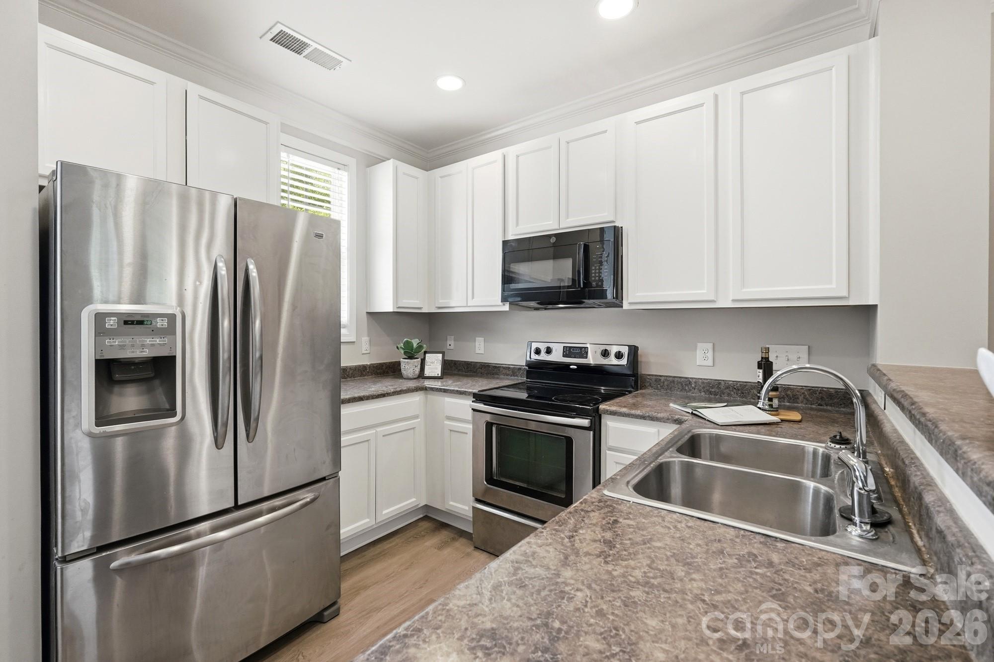 11209 Cedar Walk Lane — Charlotte