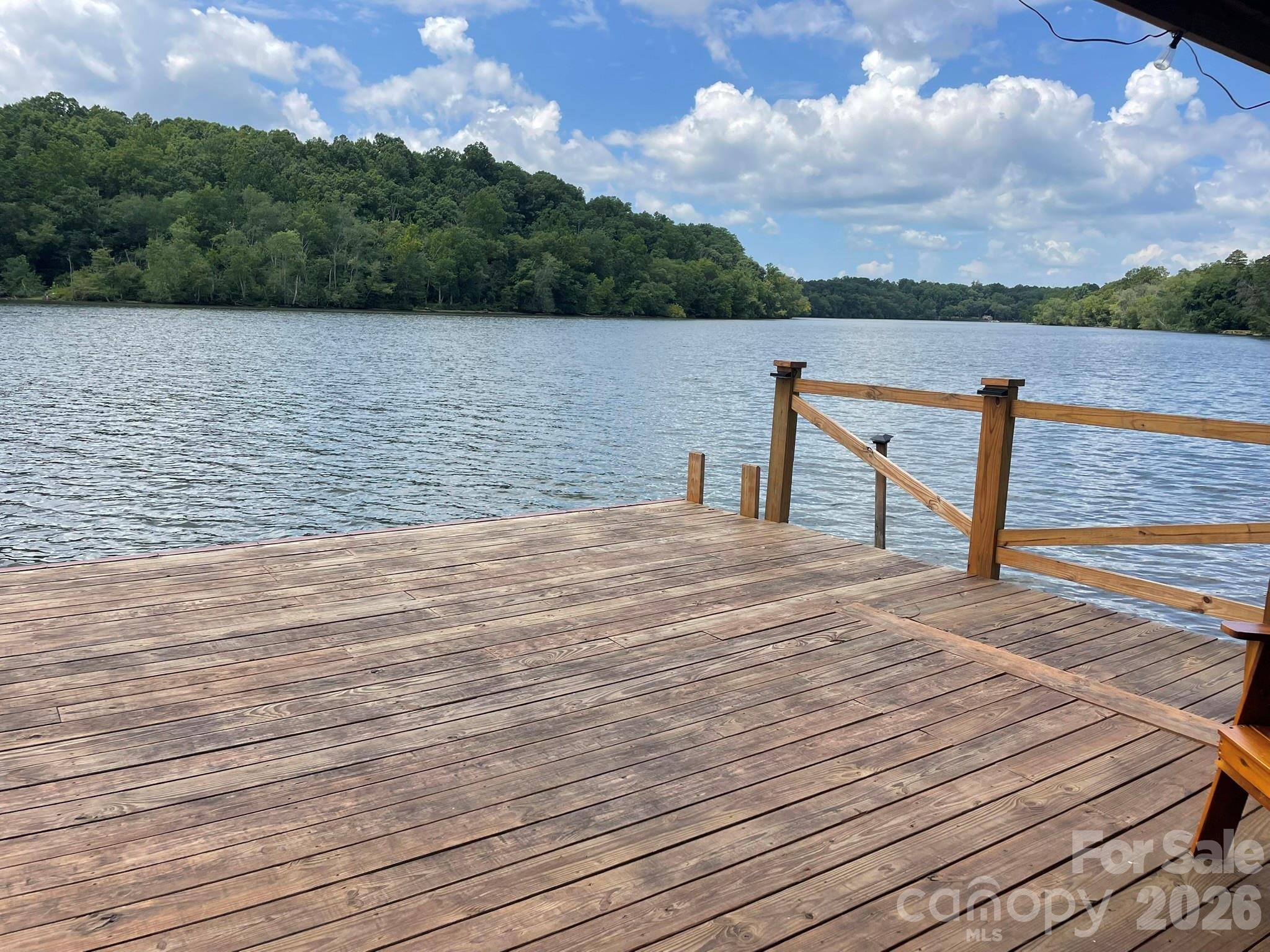 4852 Midway Sand Road — Hickory