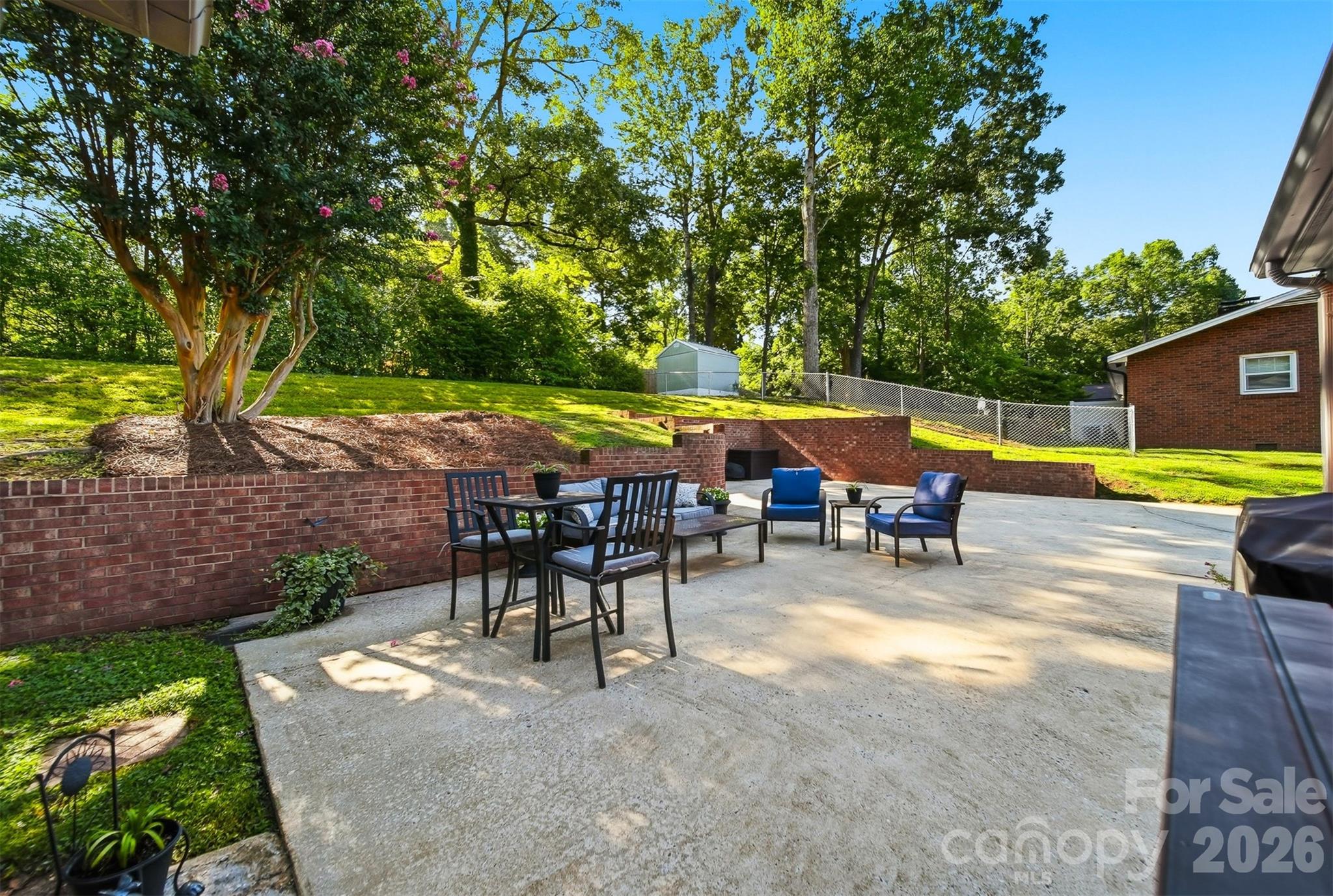 1240 10th Street Lane NW — Hickory