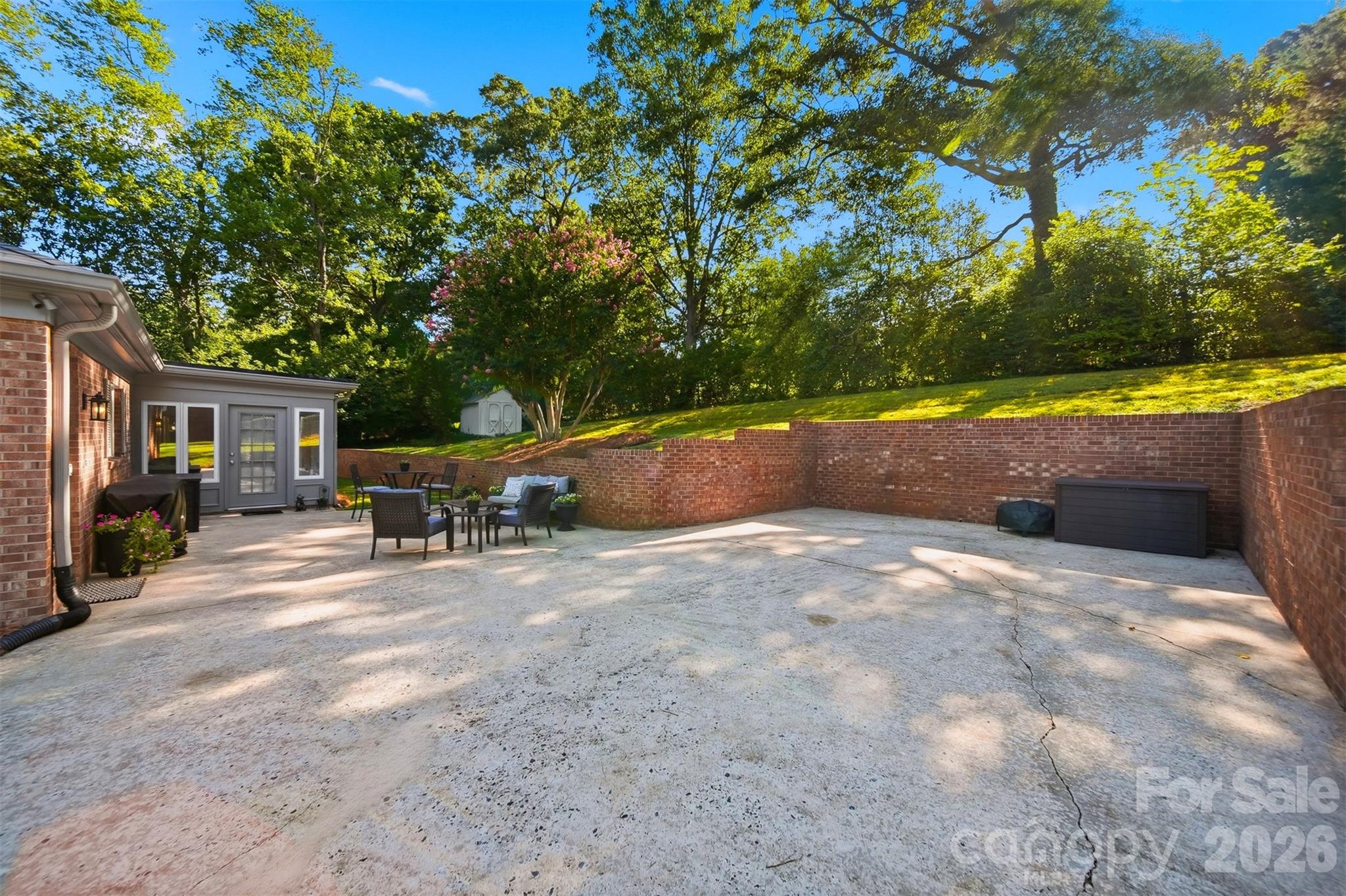 1240 10th Street Lane NW — Hickory