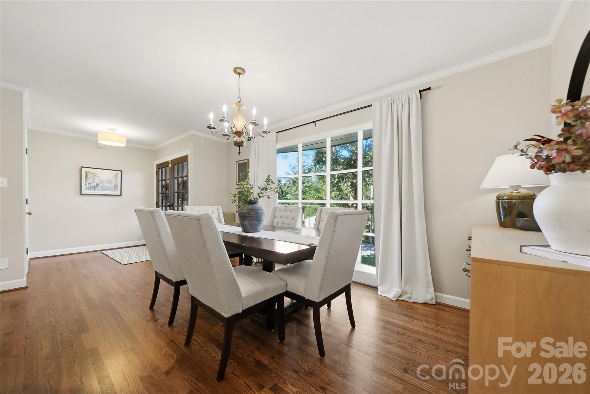 1240 10th Street Lane NW — Hickory
