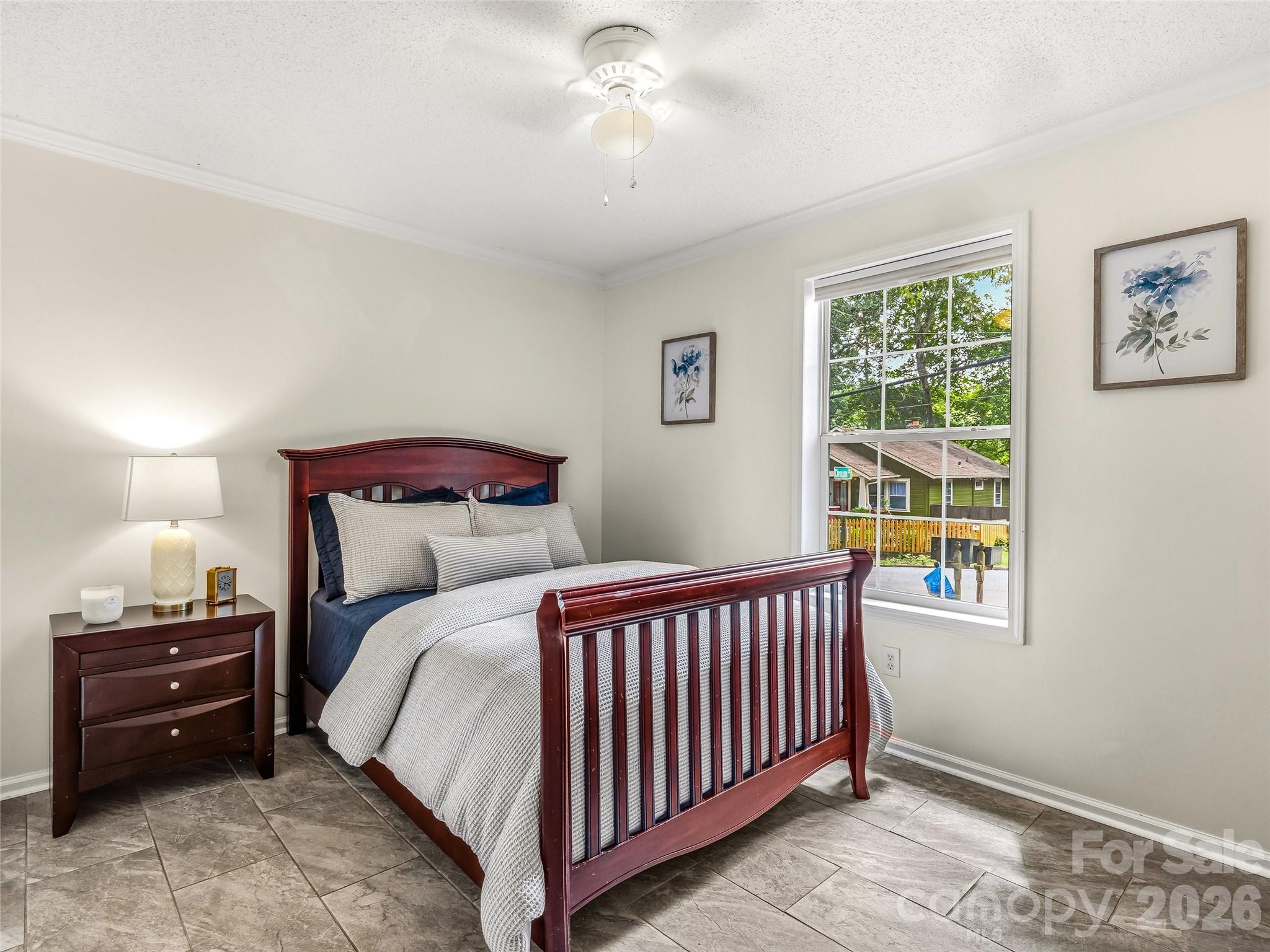 144 Hanover Street — Asheville