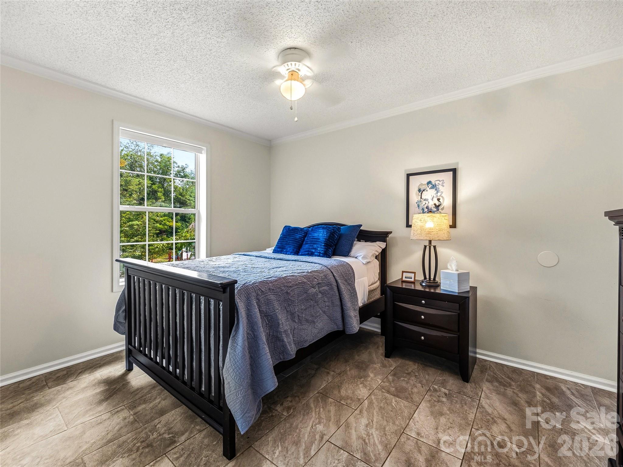 144 Hanover Street — Asheville