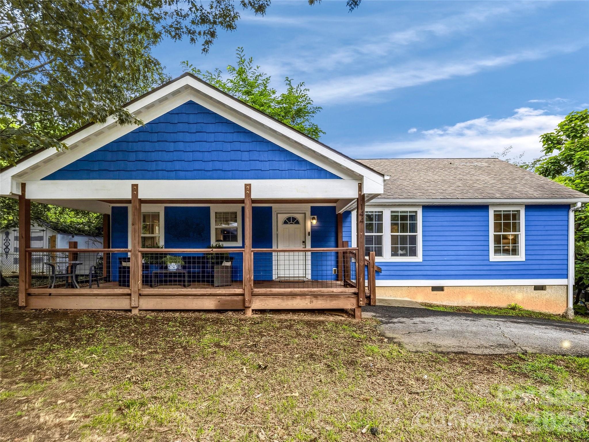 144 Hanover Street — Asheville