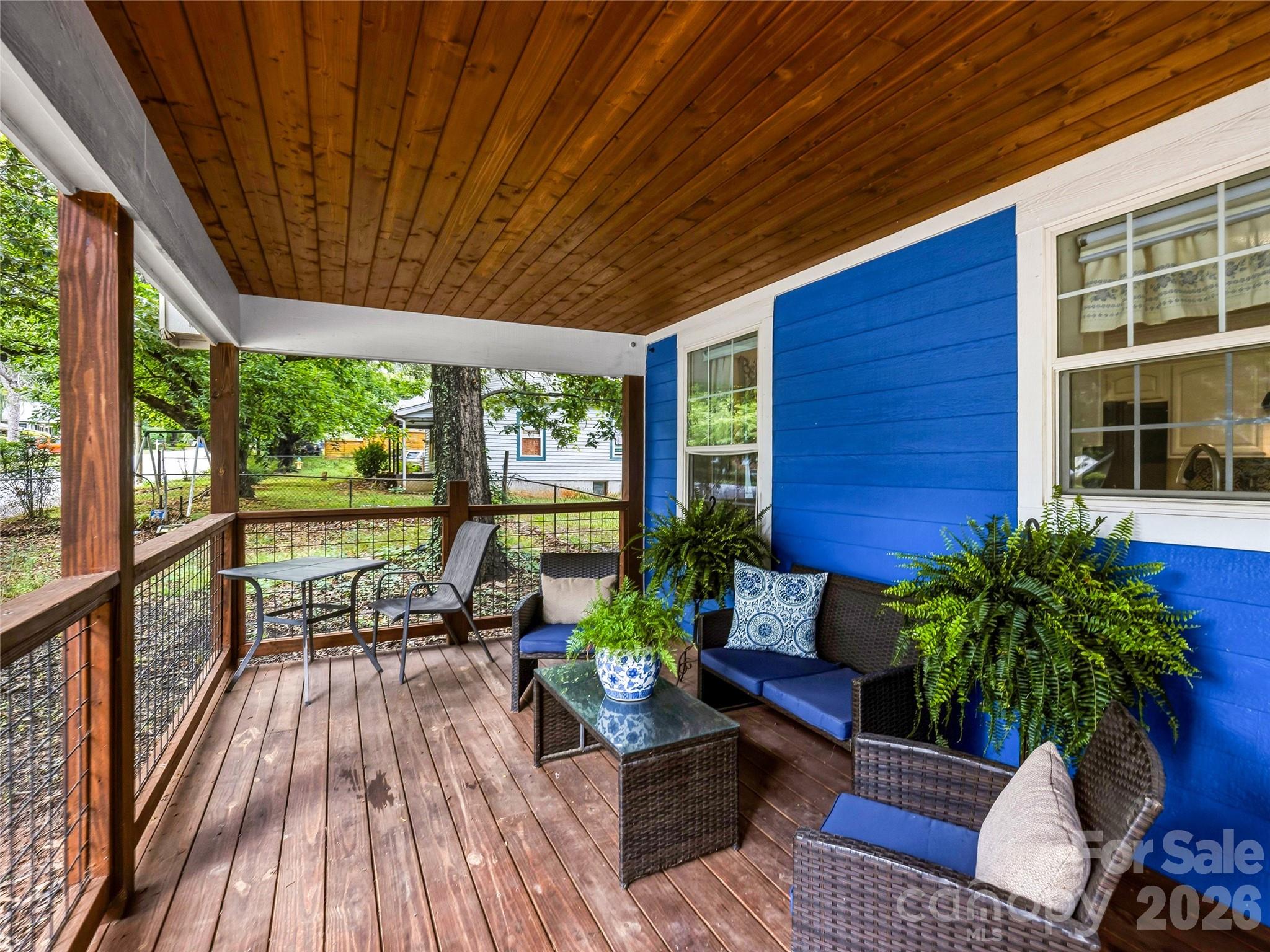 144 Hanover Street — Asheville