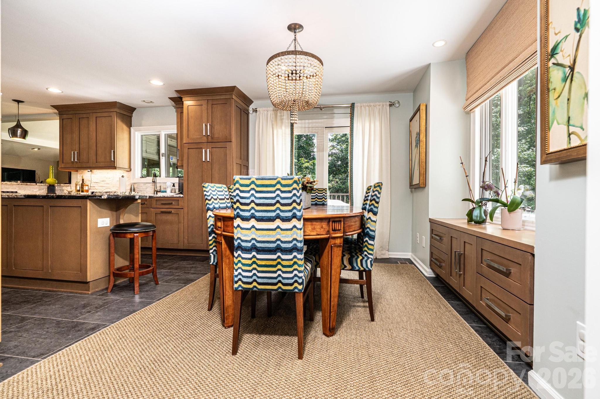 2028 10th Street Boulevard NW — Hickory