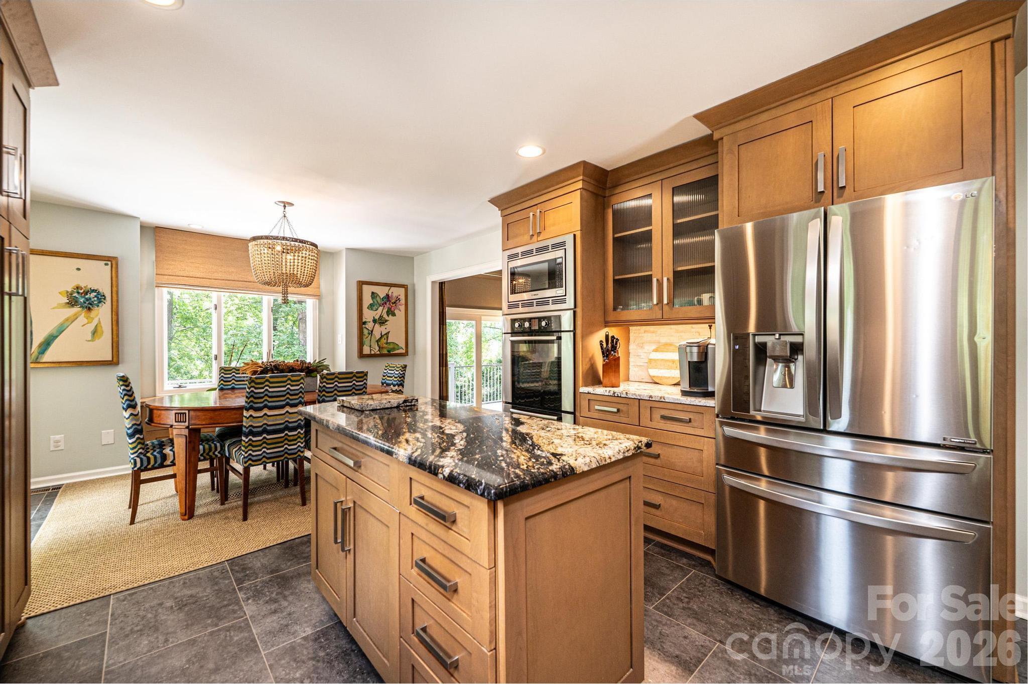 2028 10th Street Boulevard NW — Hickory