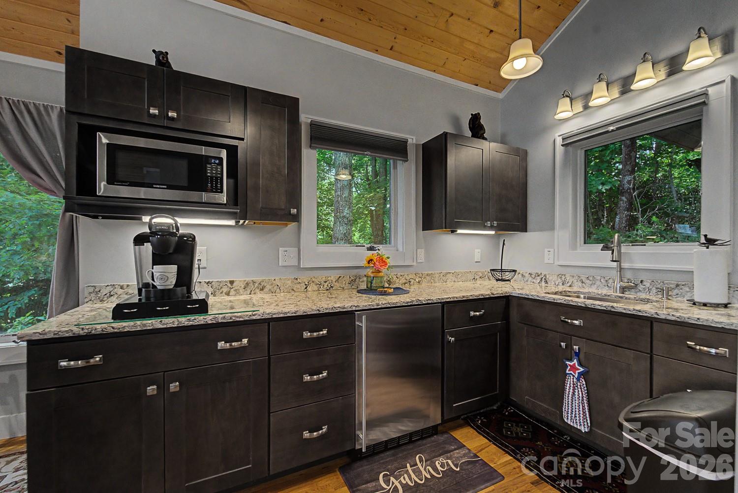 760 Woody Lane — Waynesville
