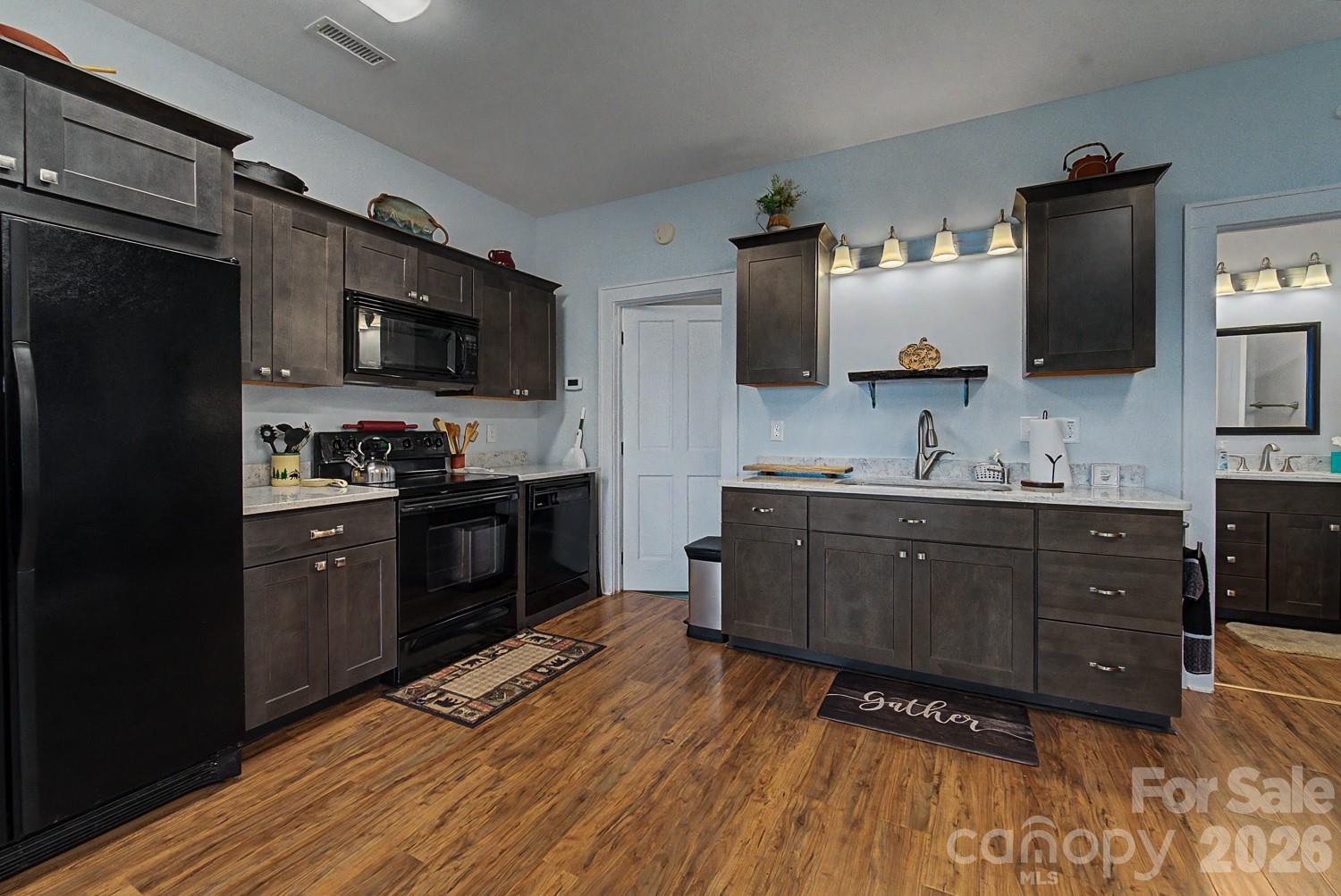 760 Woody Lane — Waynesville