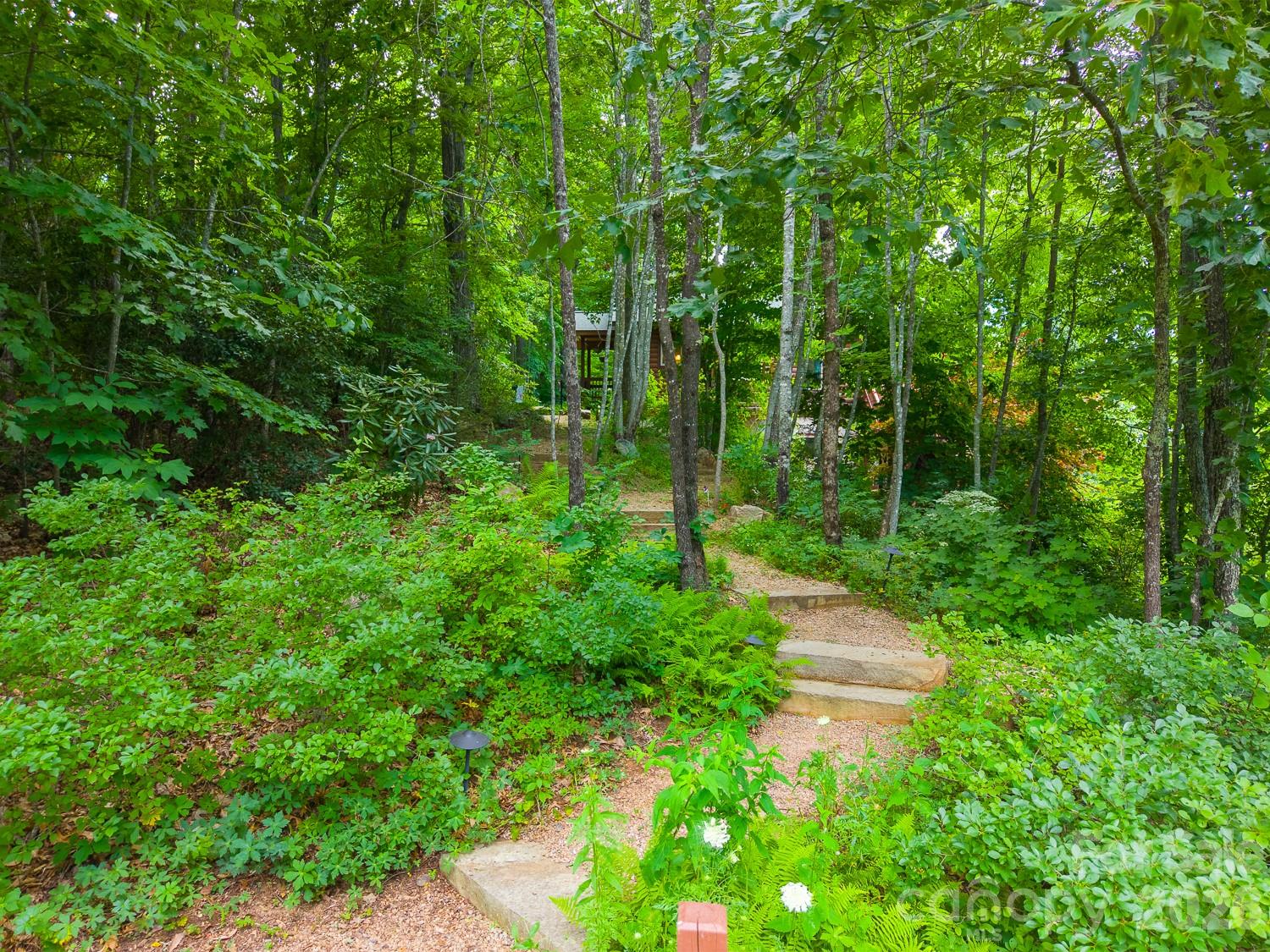 760 Woody Lane — Waynesville