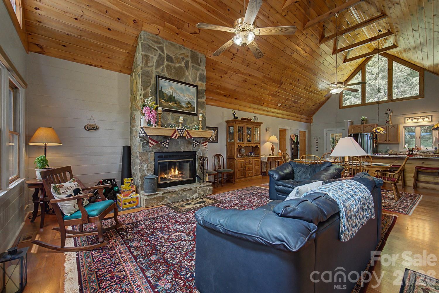 760 Woody Lane — Waynesville