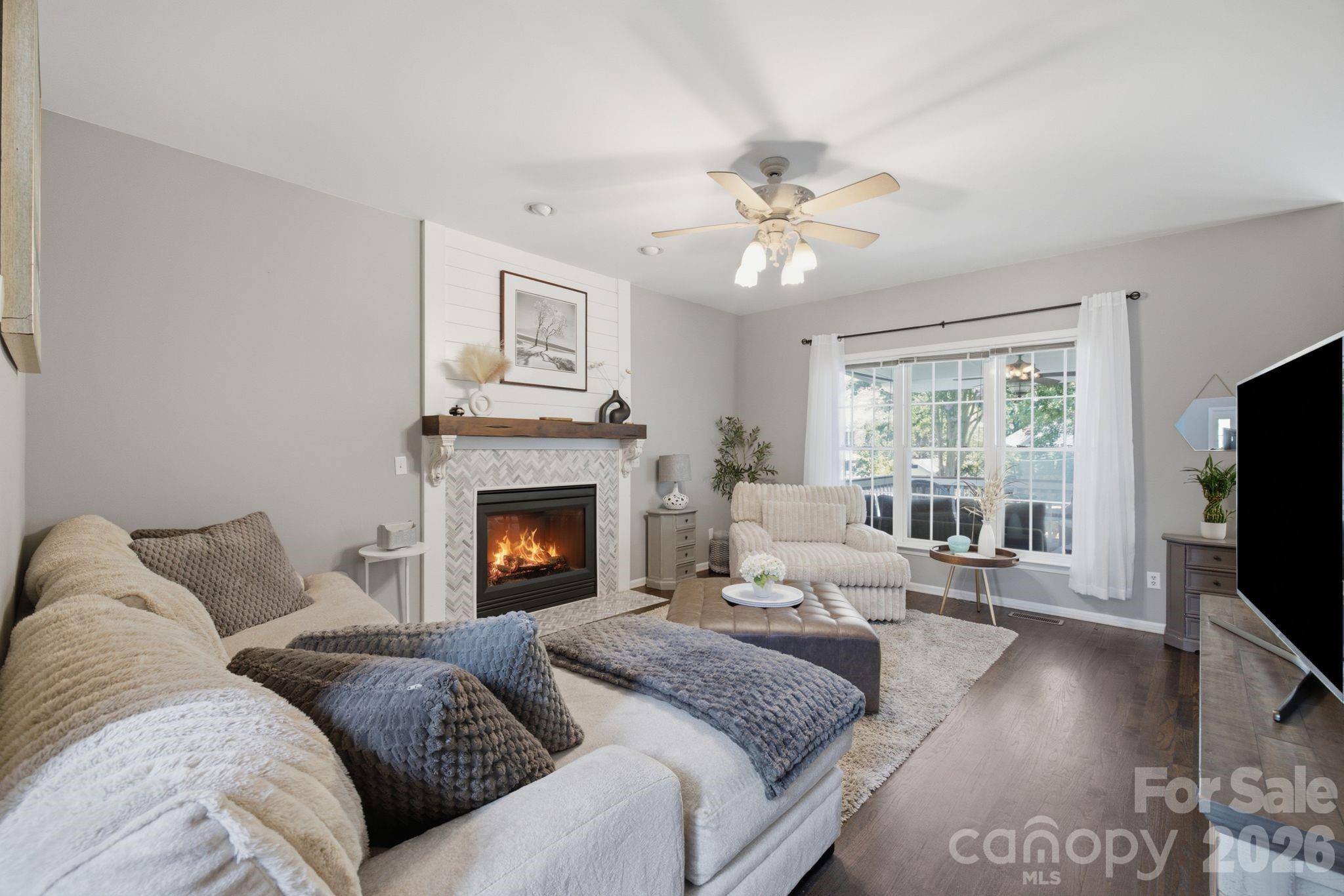 16914 Hampton Trace Road — Huntersville