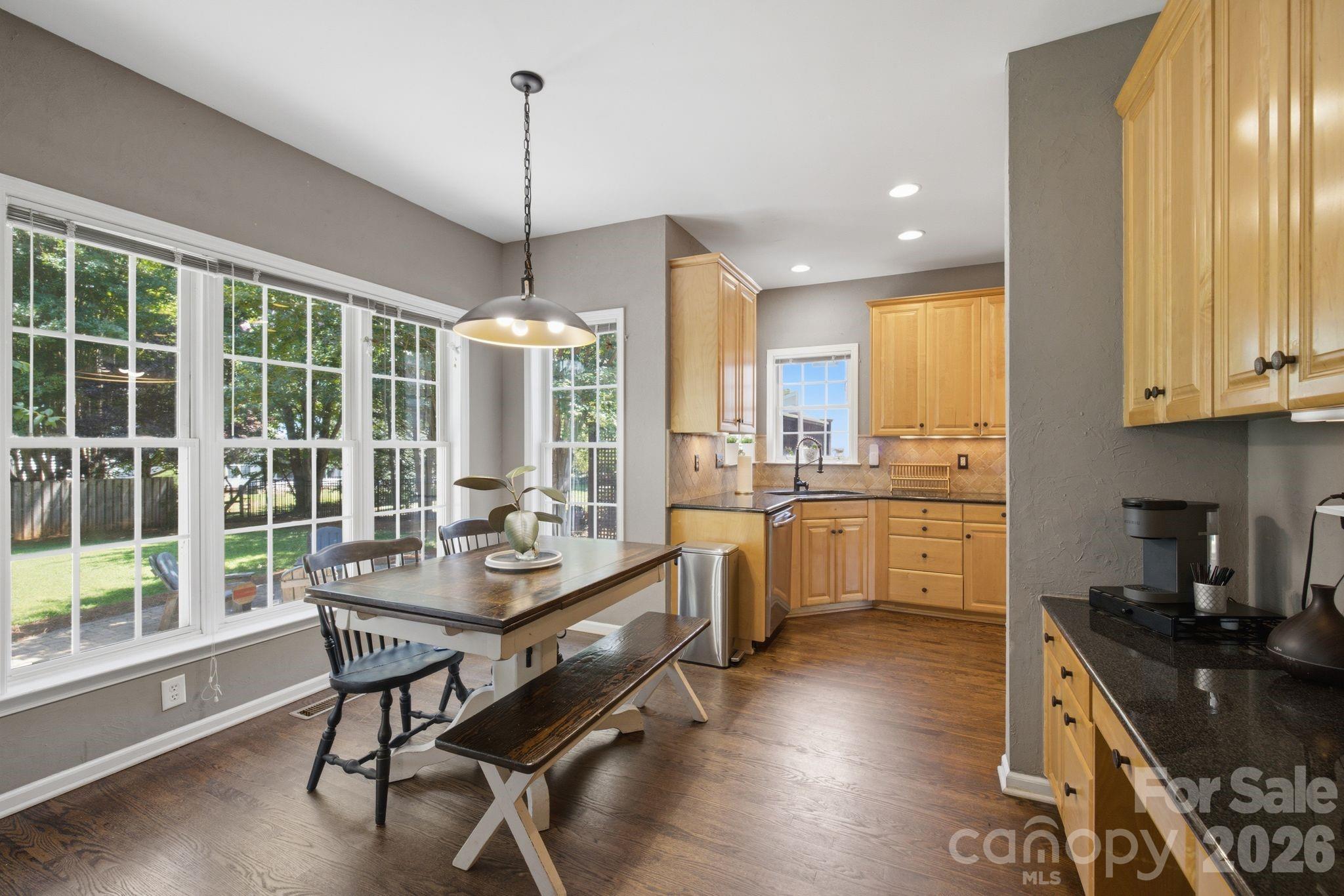 16914 Hampton Trace Road — Huntersville