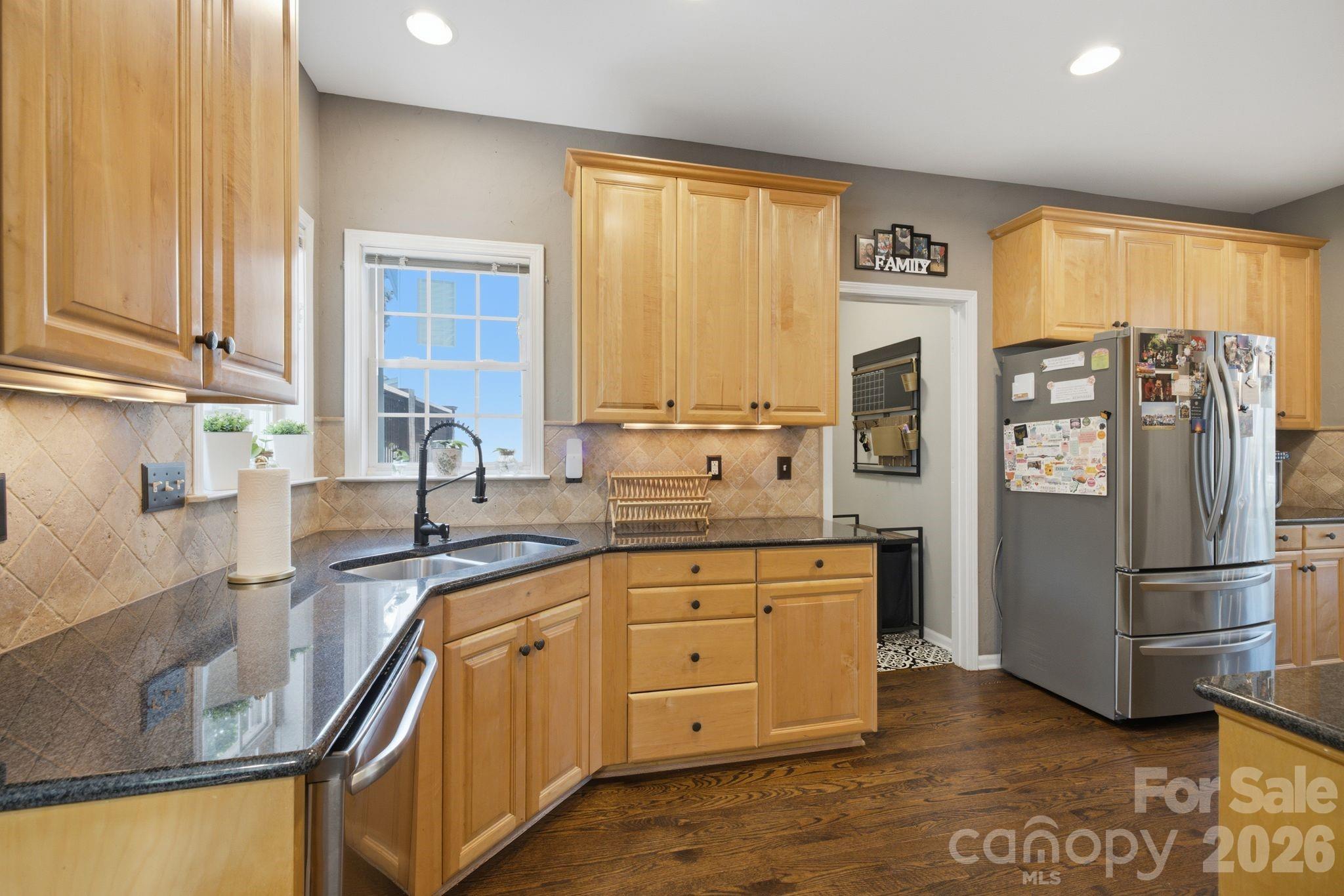 16914 Hampton Trace Road — Huntersville