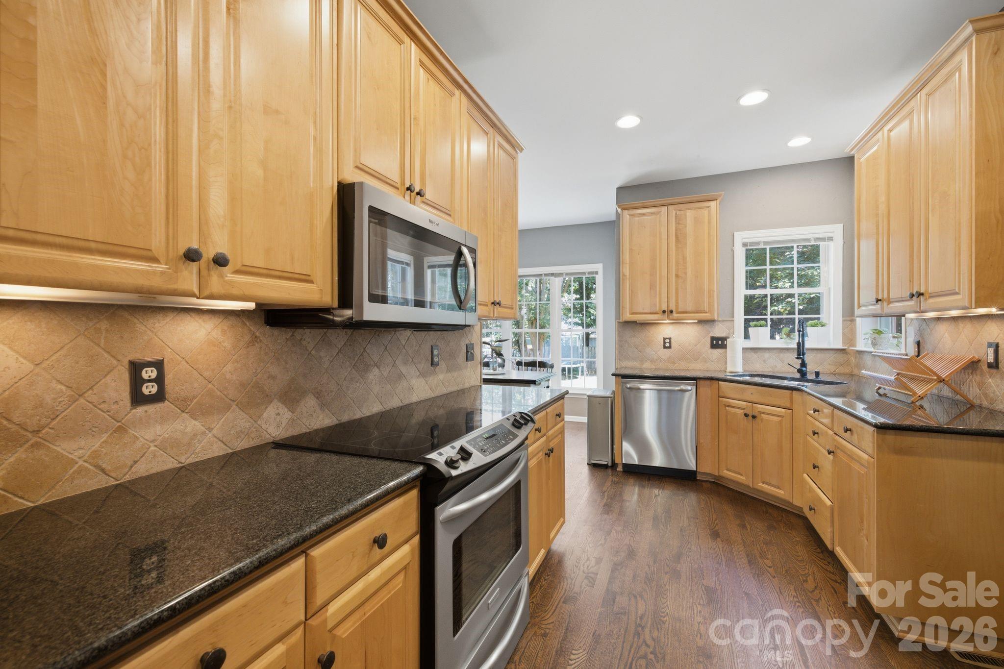 16914 Hampton Trace Road — Huntersville