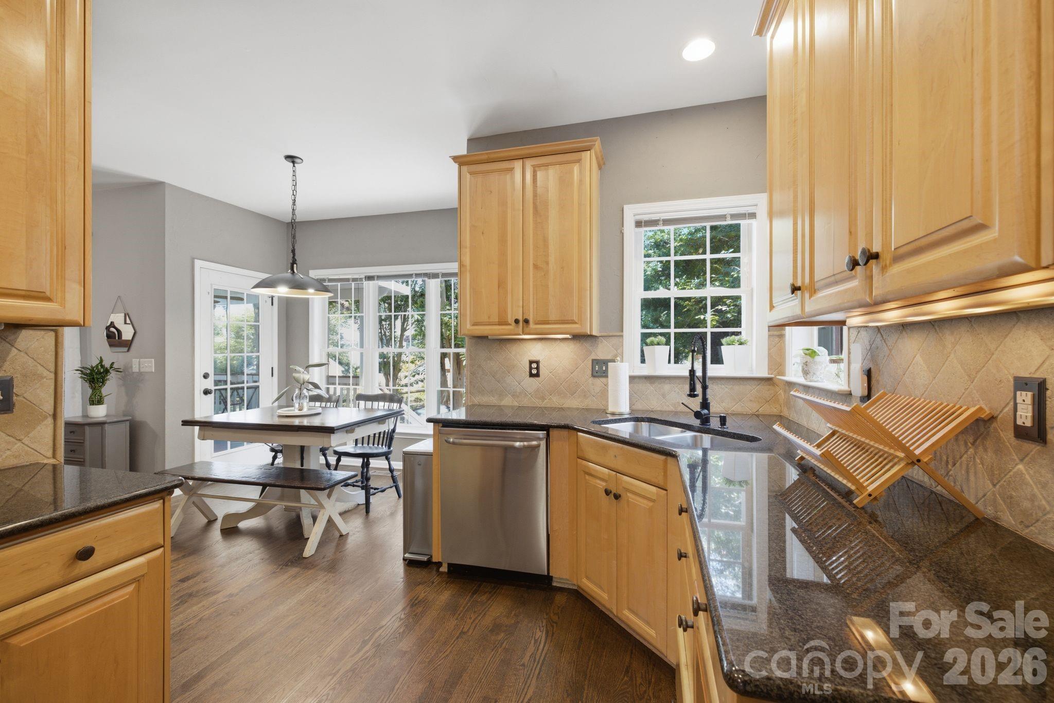 16914 Hampton Trace Road — Huntersville