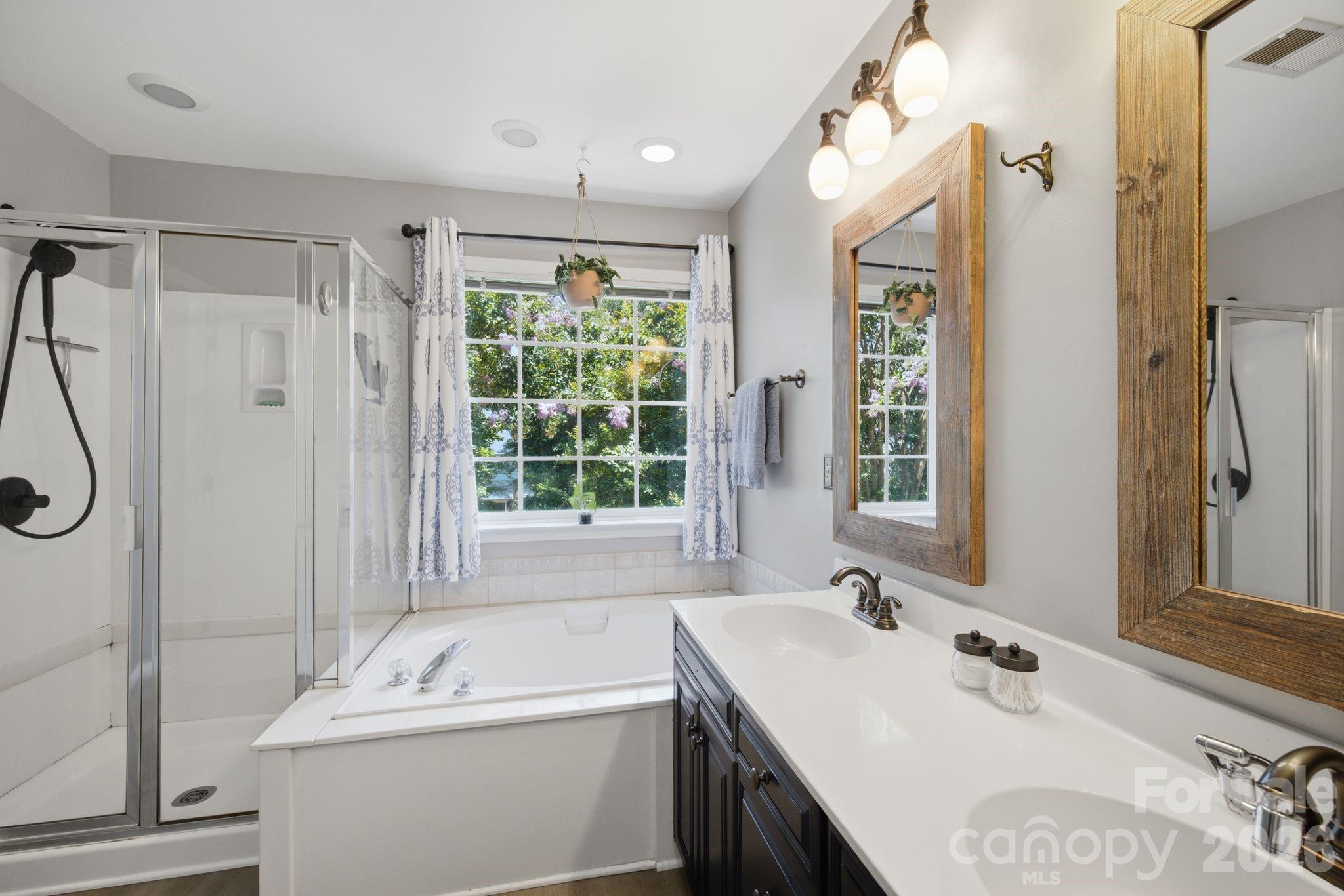 16914 Hampton Trace Road — Huntersville