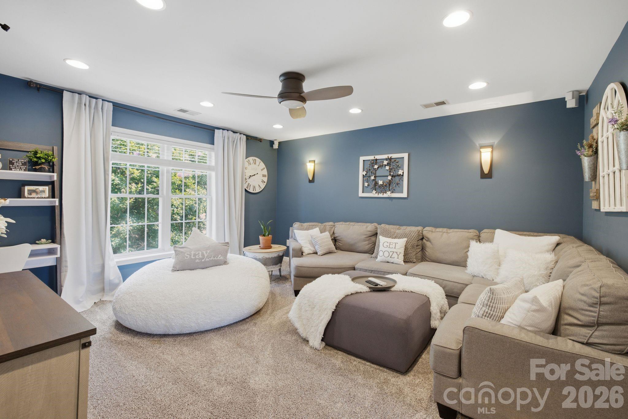 16914 Hampton Trace Road — Huntersville
