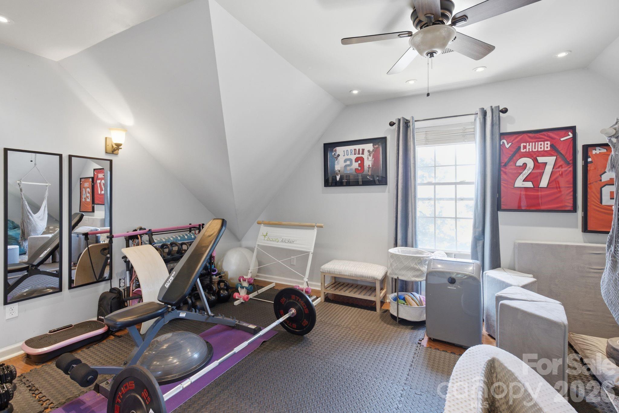 16914 Hampton Trace Road — Huntersville