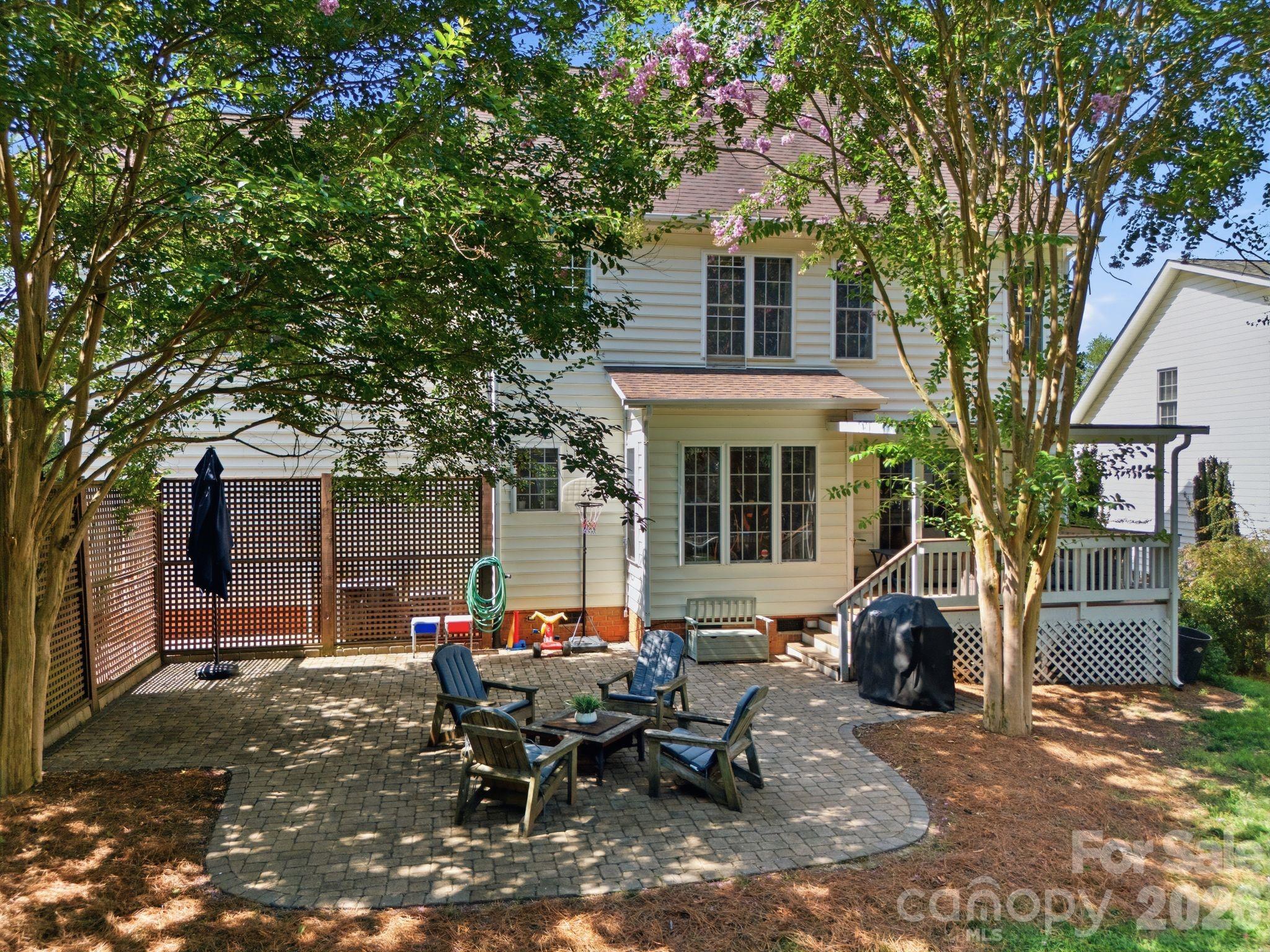 16914 Hampton Trace Road — Huntersville