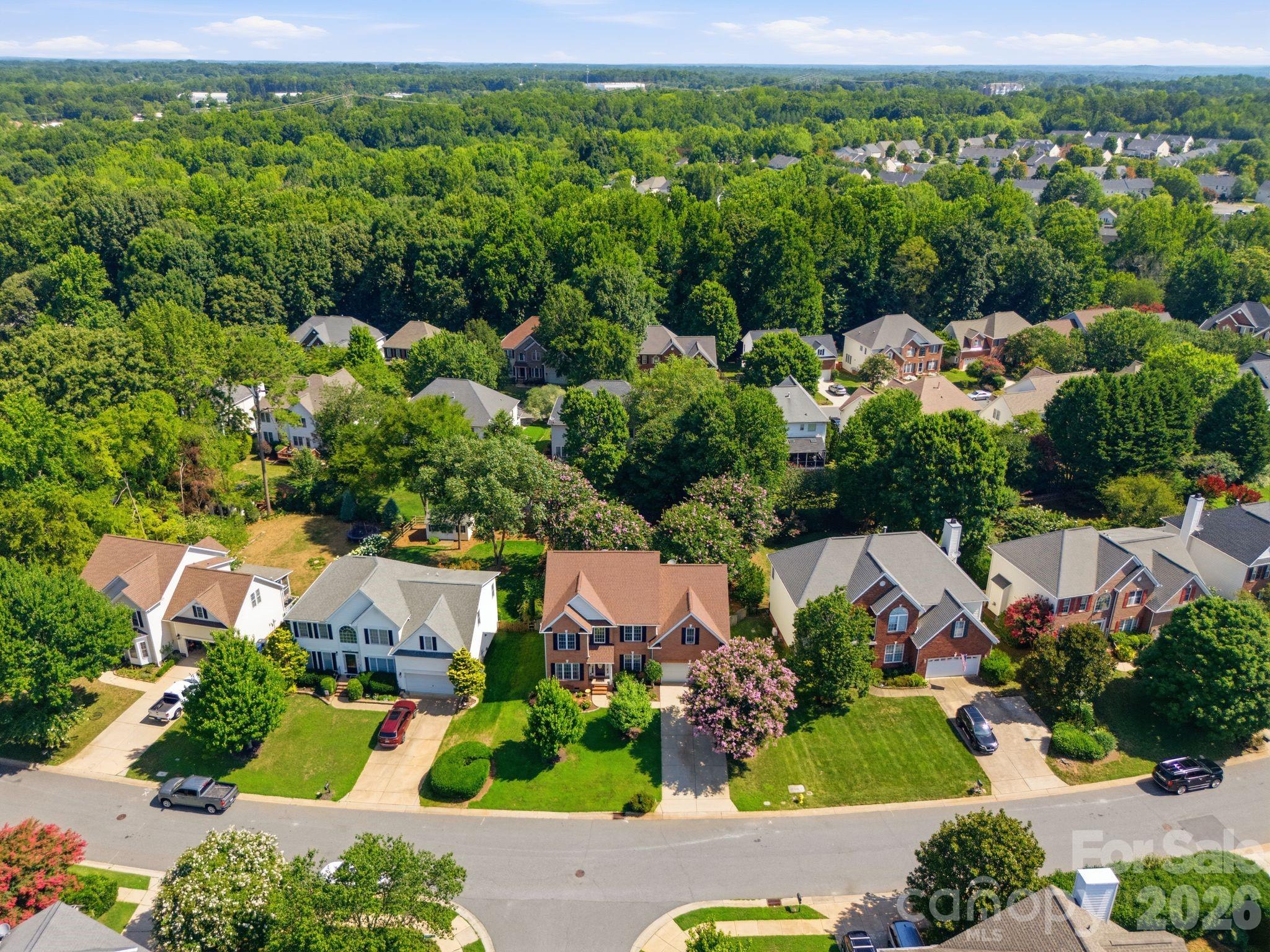 16914 Hampton Trace Road — Huntersville