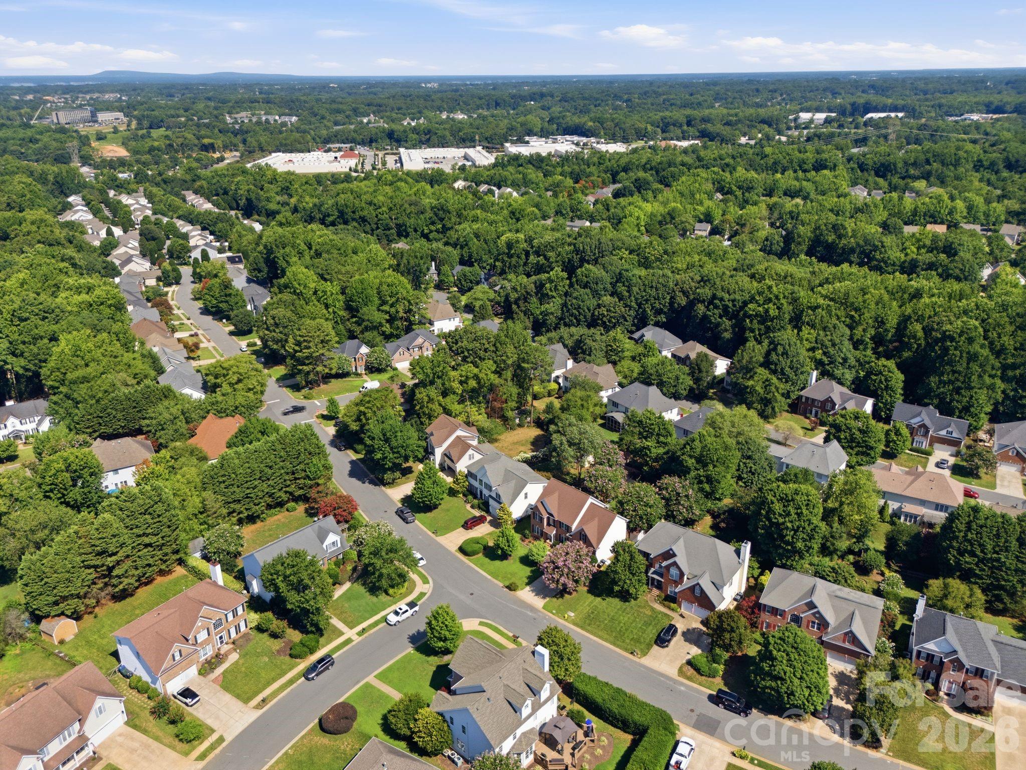 16914 Hampton Trace Road — Huntersville