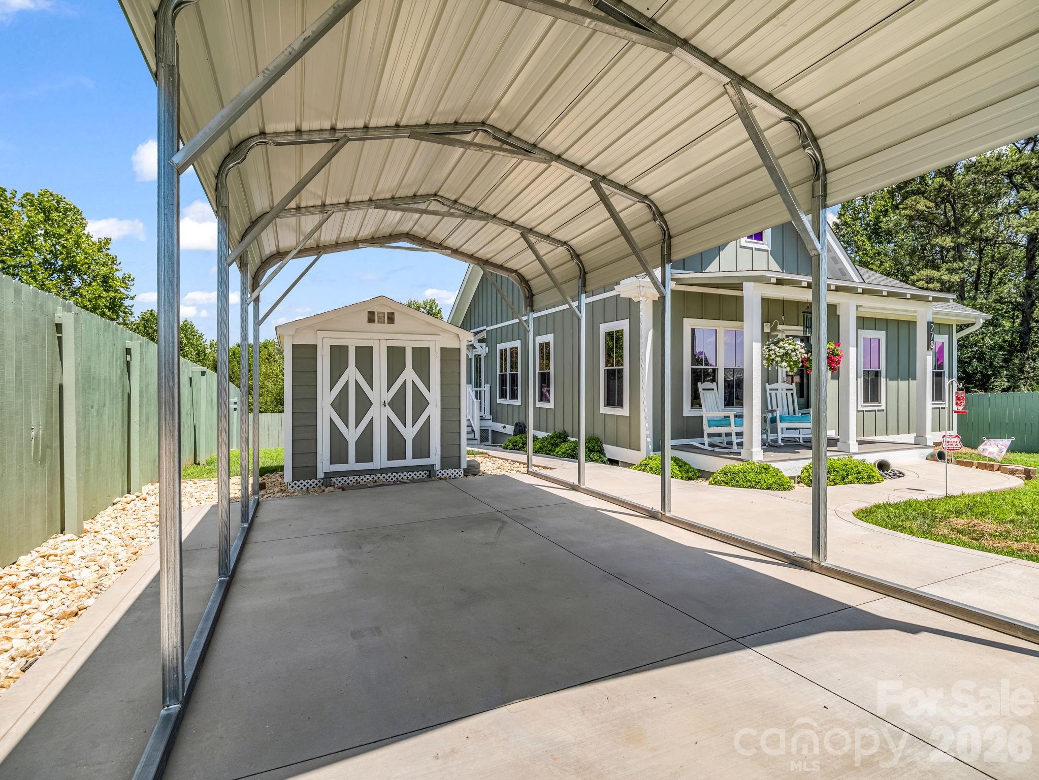 278 Right Prong Road — Ellenboro