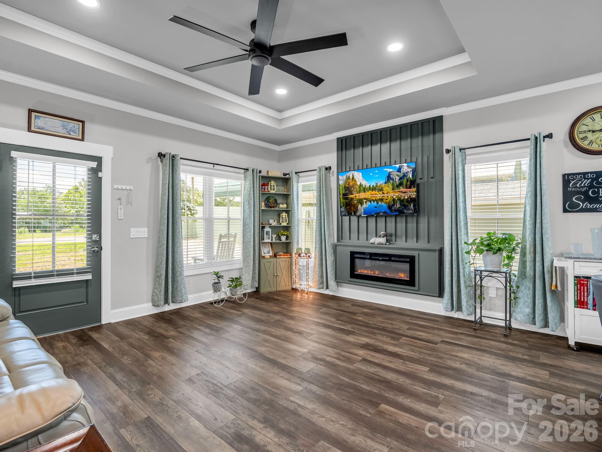 278 Right Prong Road — Ellenboro