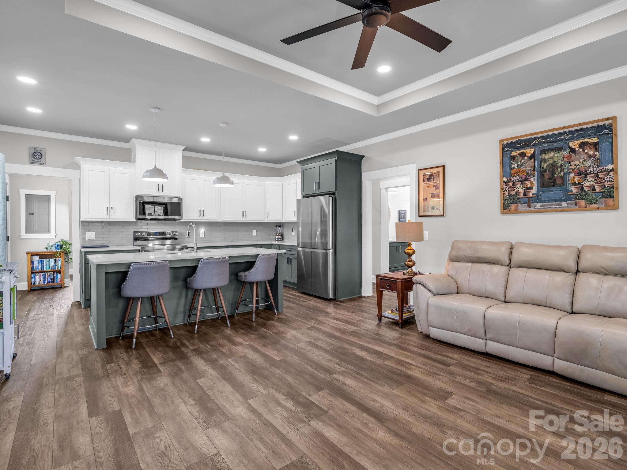 278 Right Prong Road — Ellenboro