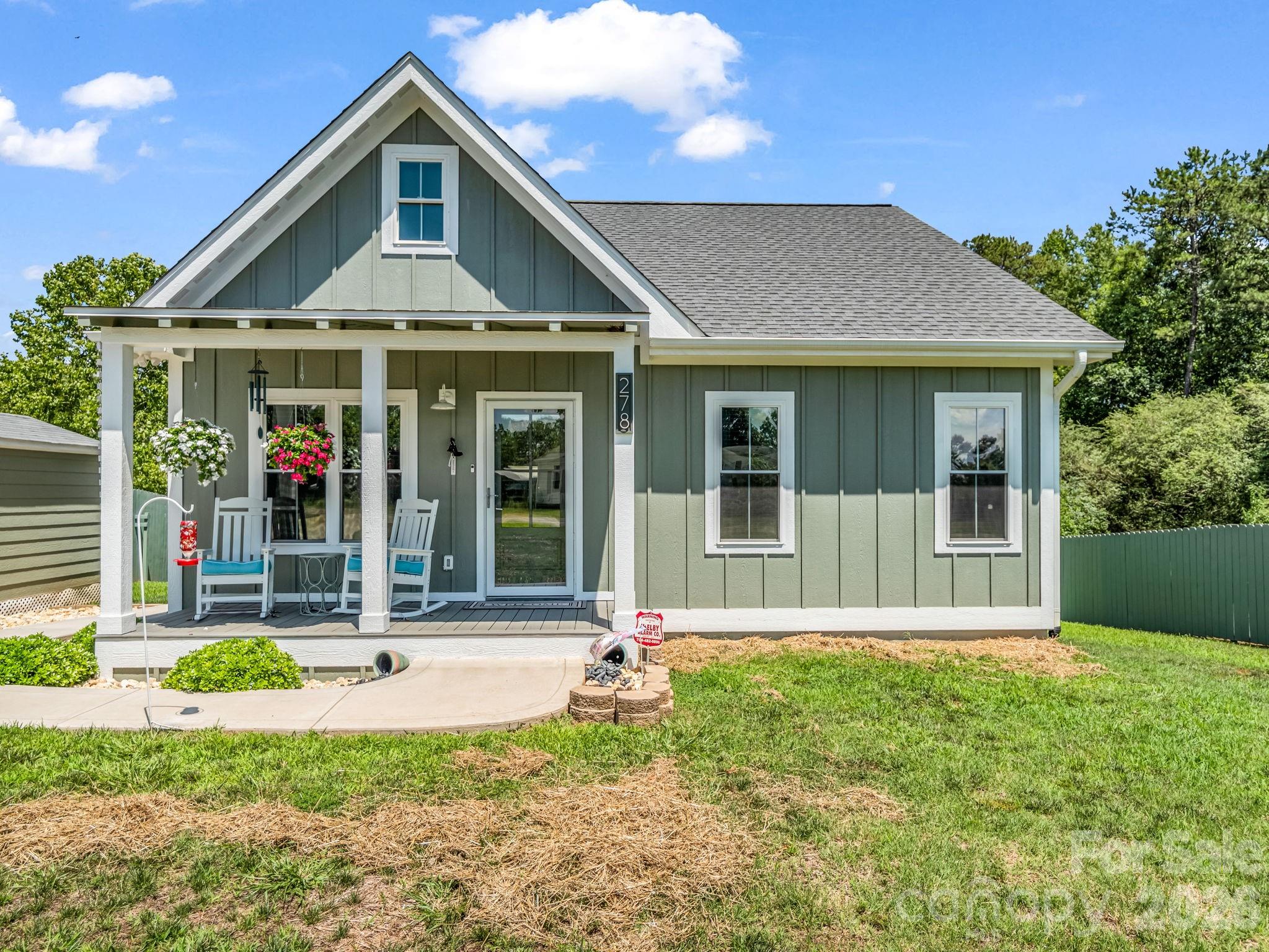 278 Right Prong Road — Ellenboro