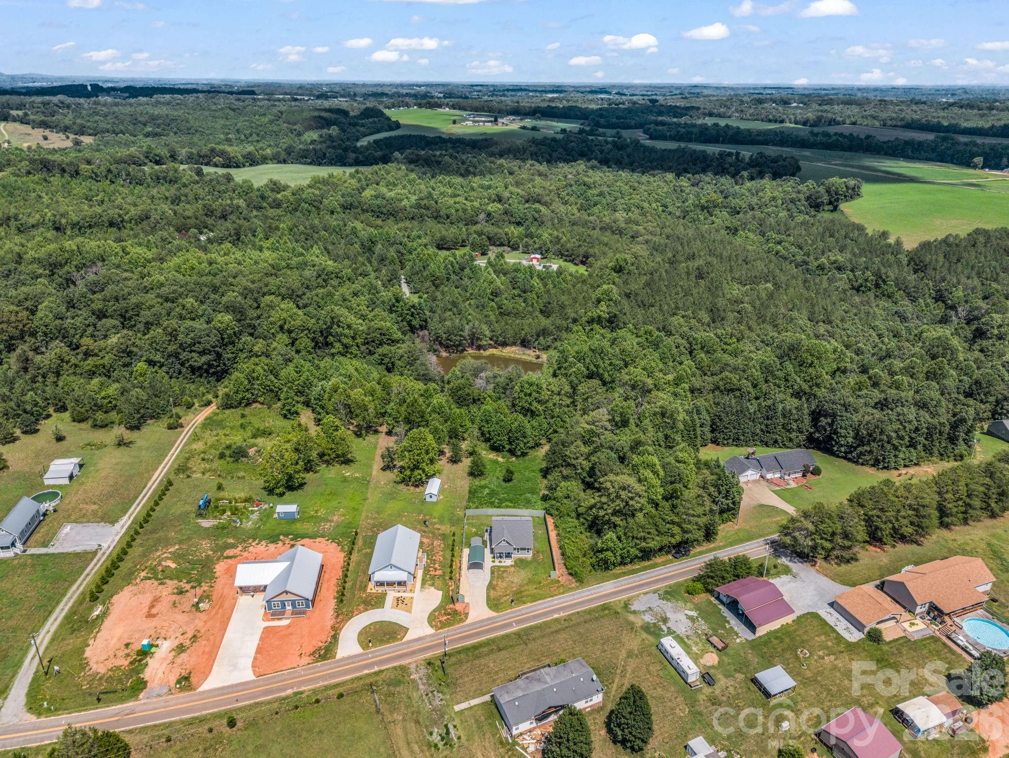 278 Right Prong Road — Ellenboro