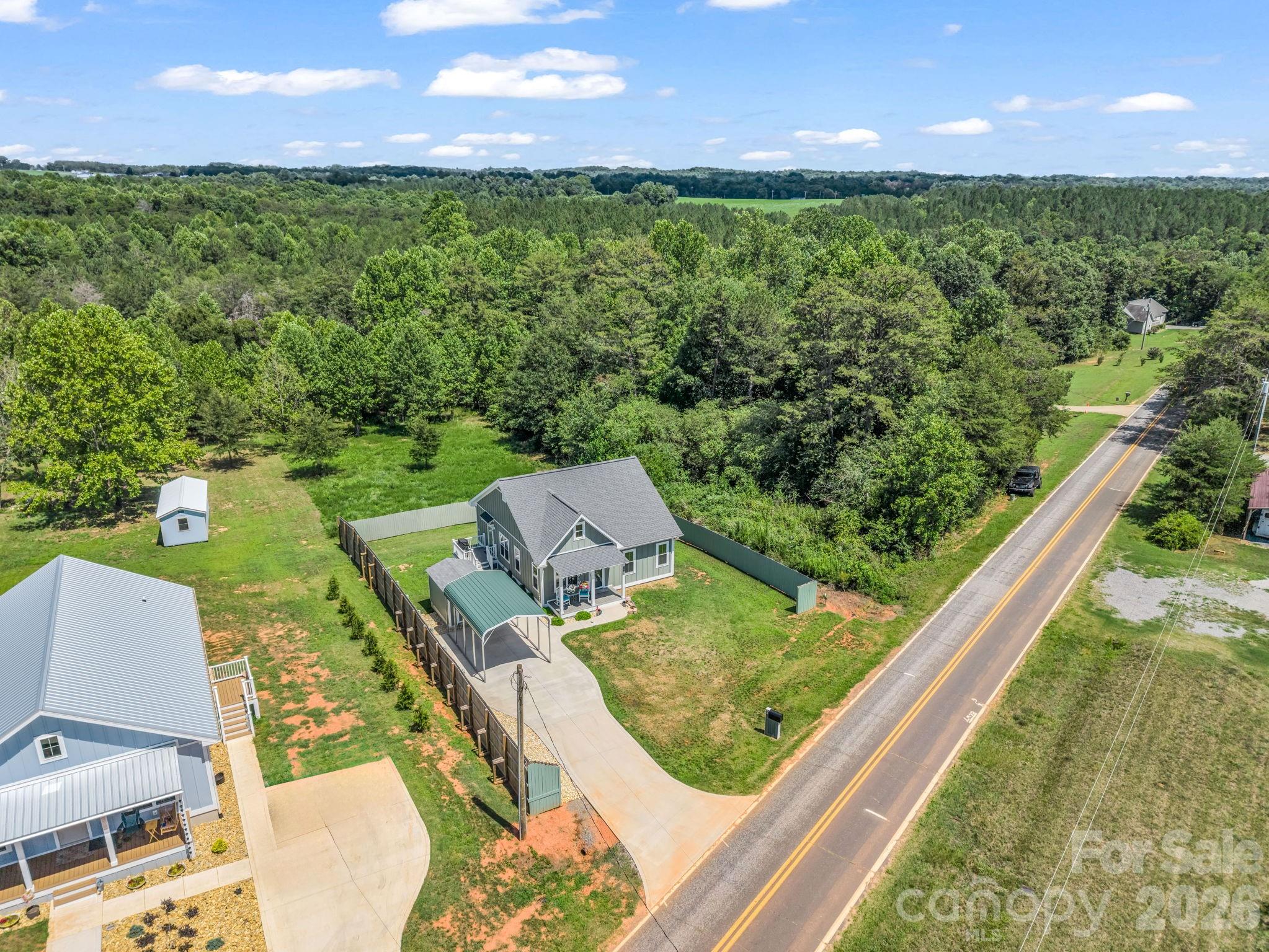 278 Right Prong Road — Ellenboro