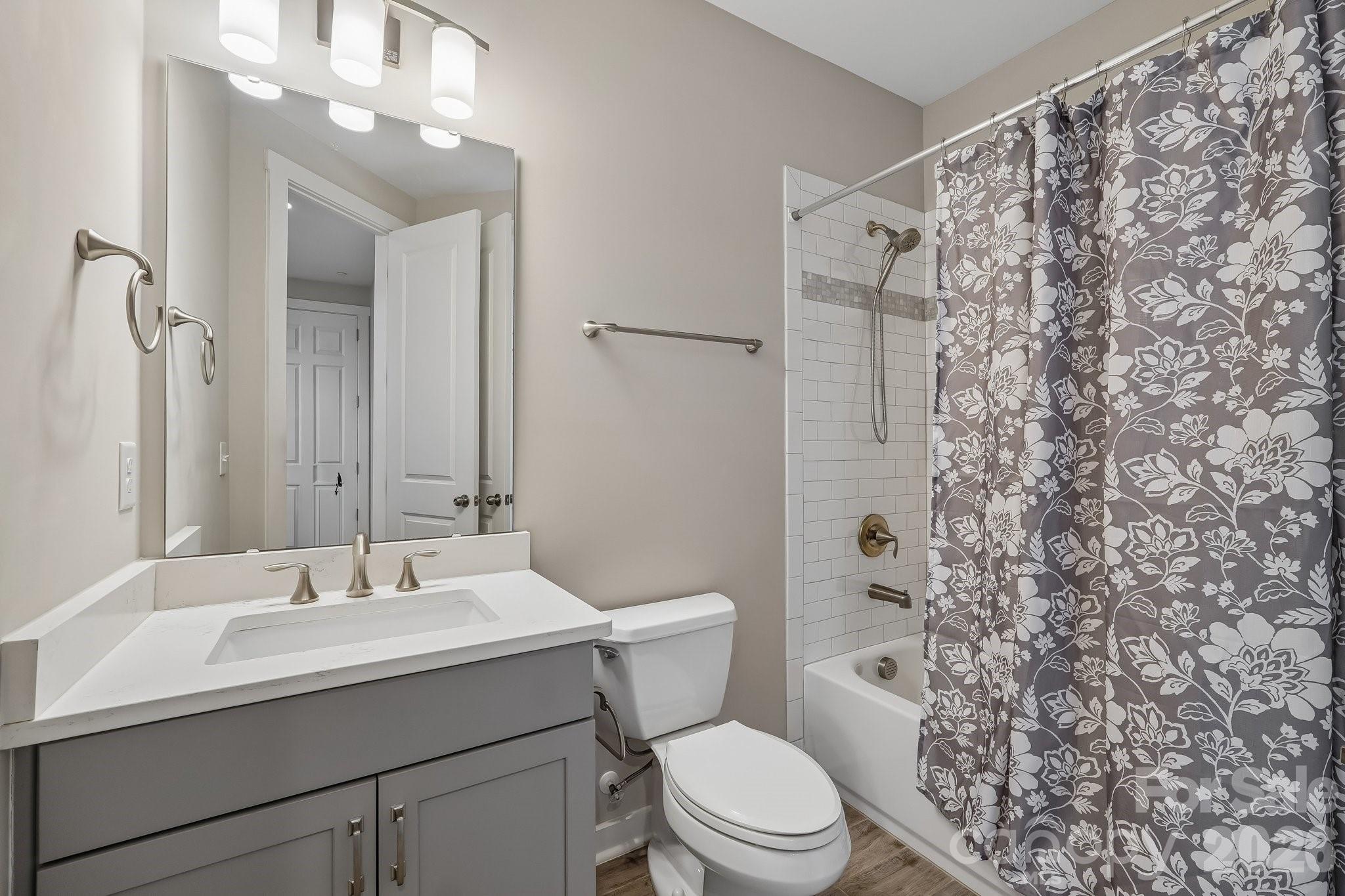 977 Bellegray Lane NW — Concord