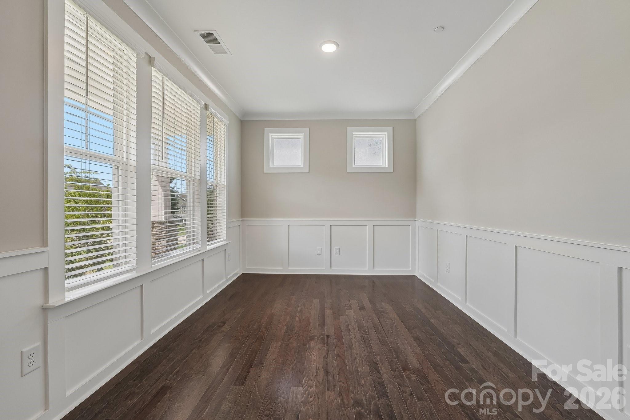 977 Bellegray Lane NW — Concord