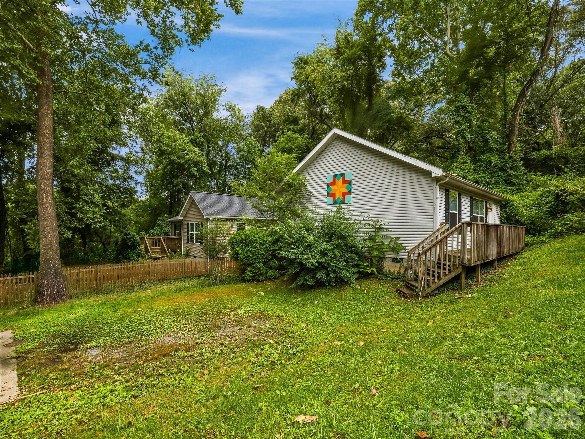 214 Short Michigan Avenue — Asheville