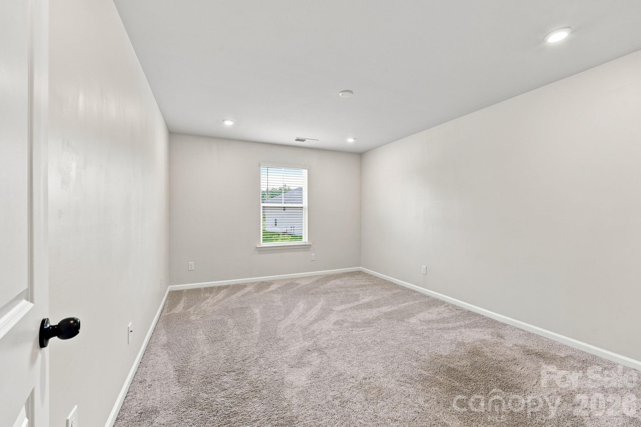 4816 Raspberry Knoll Drive — Charlotte