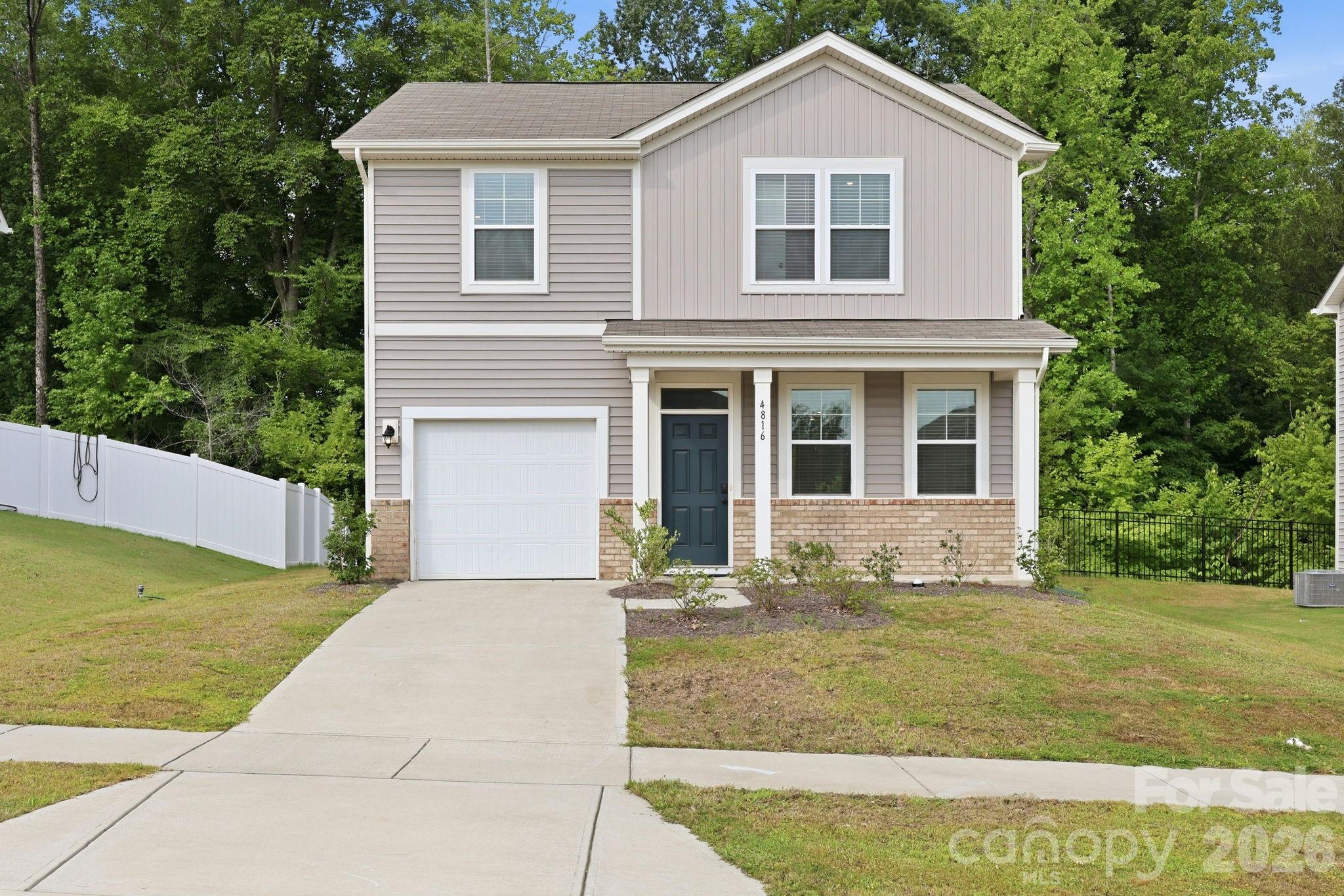 4816 Raspberry Knoll Drive — Charlotte