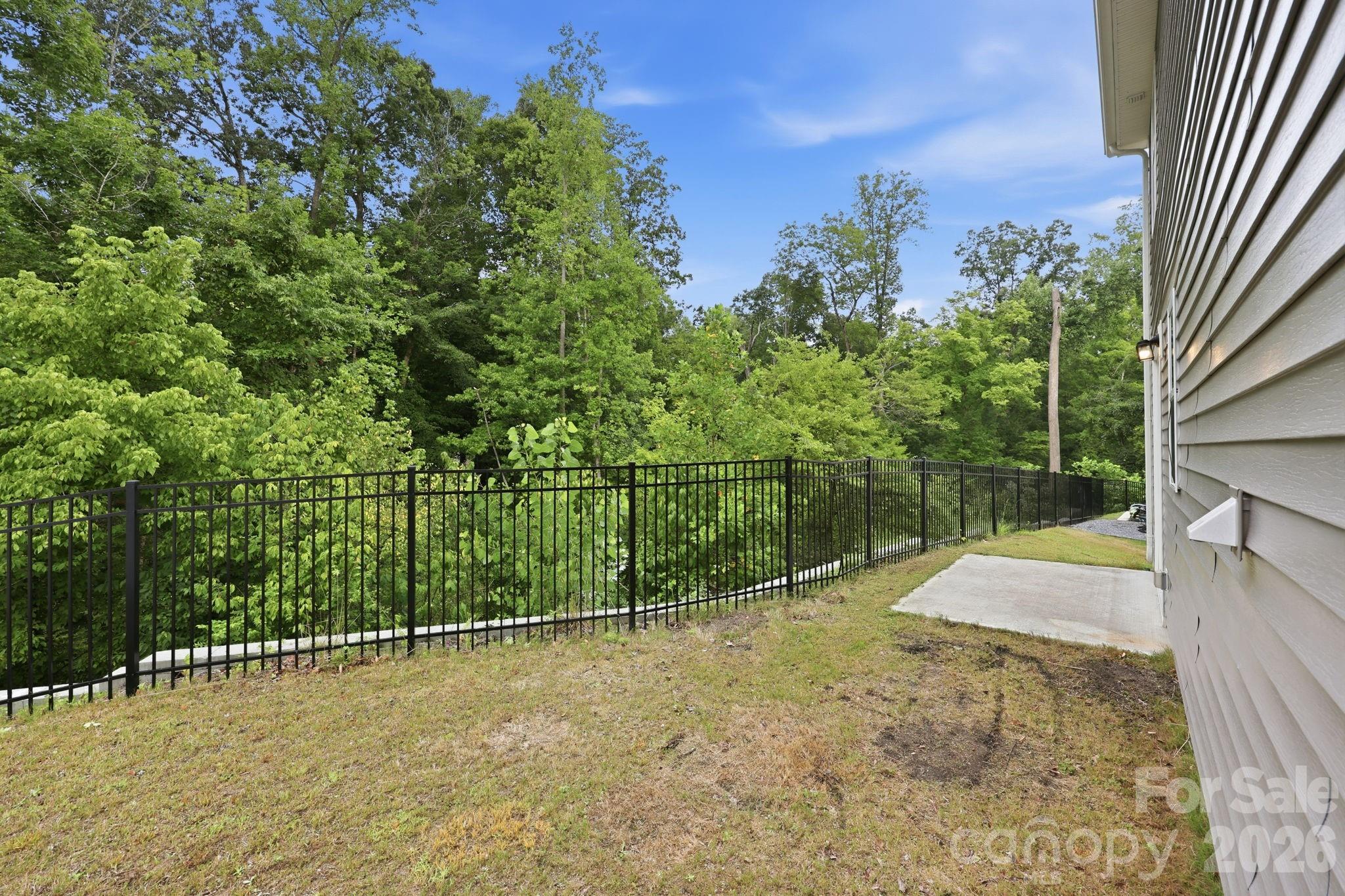 4816 Raspberry Knoll Drive — Charlotte