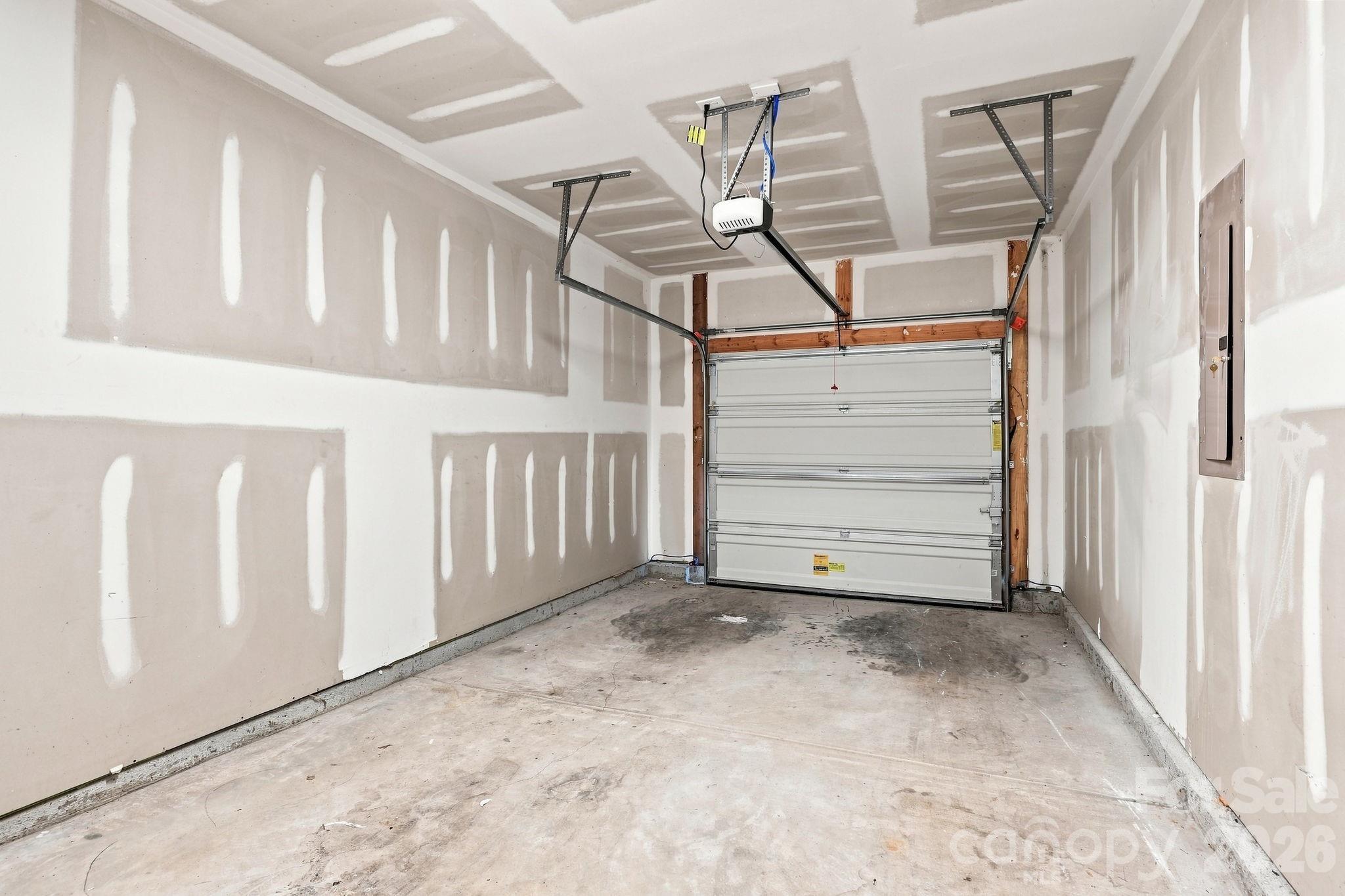 4816 Raspberry Knoll Drive — Charlotte