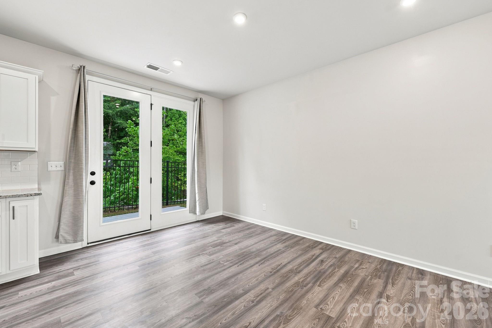 4816 Raspberry Knoll Drive — Charlotte