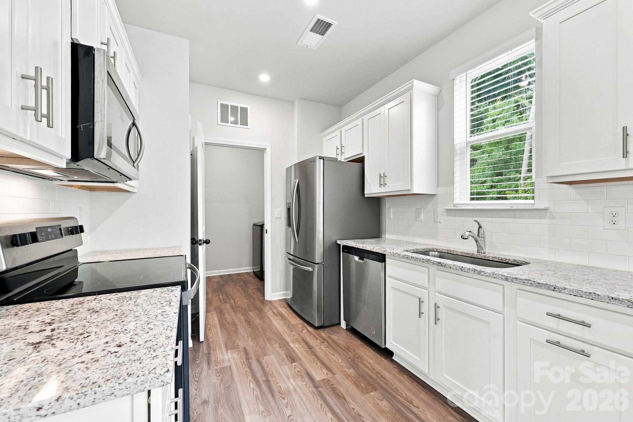 4816 Raspberry Knoll Drive — Charlotte