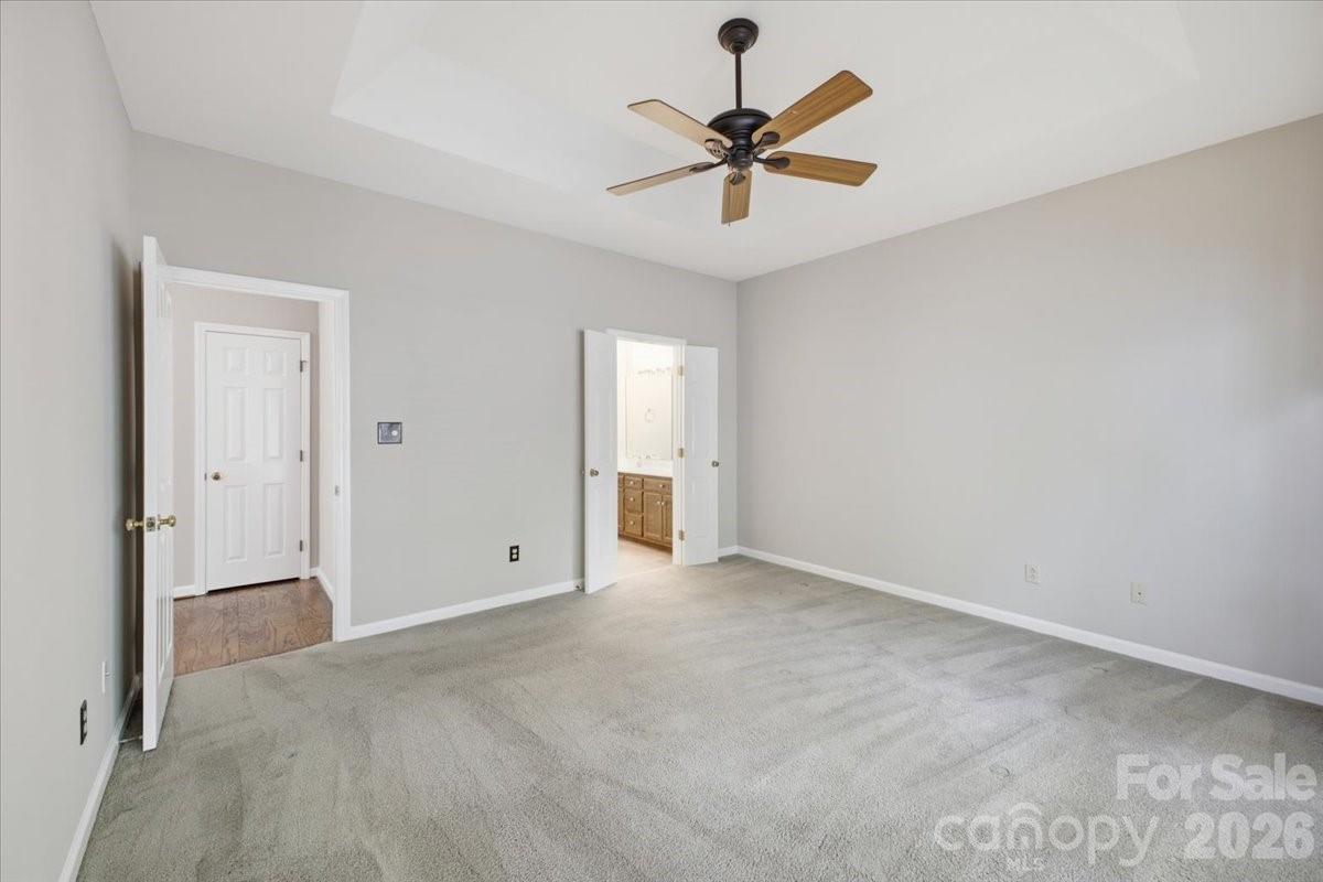 5909 Fitzwilliams Lane — Charlotte