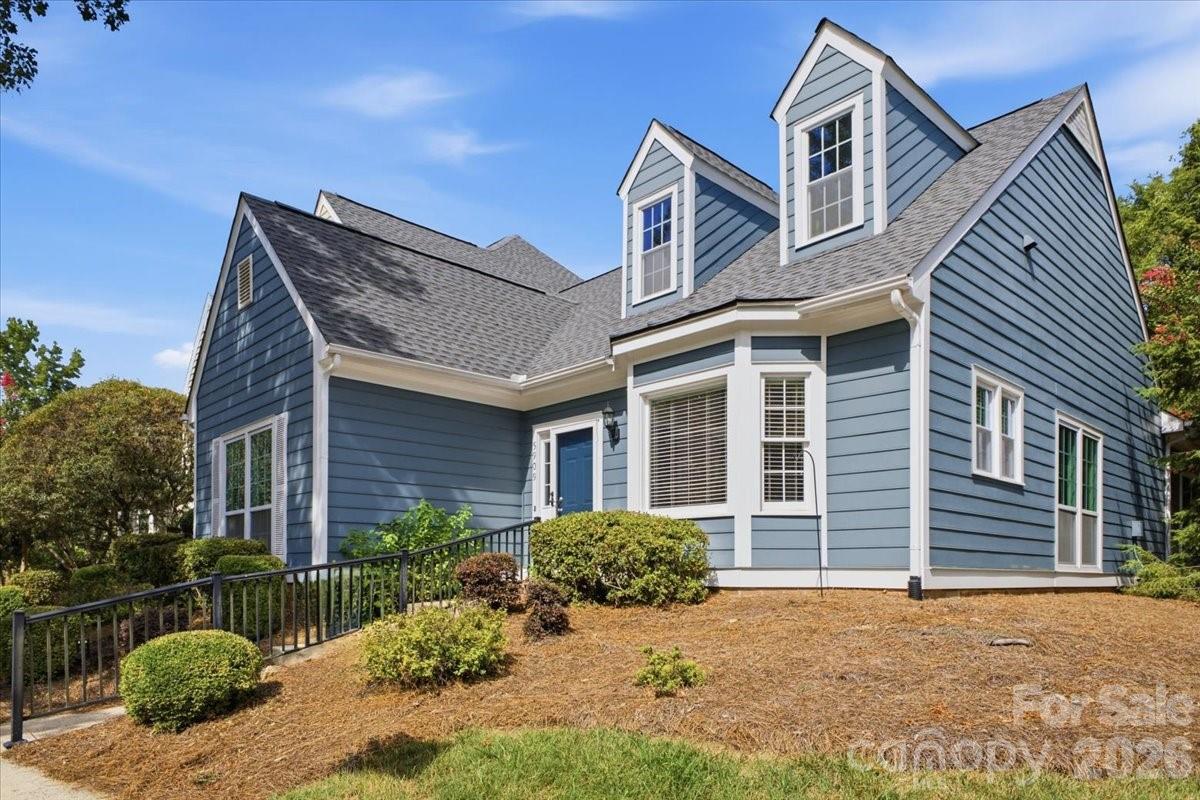 5909 Fitzwilliams Lane — Charlotte