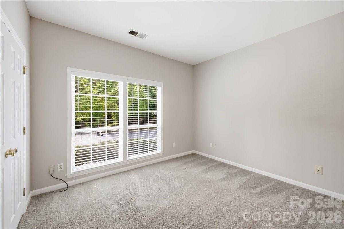 5909 Fitzwilliams Lane — Charlotte