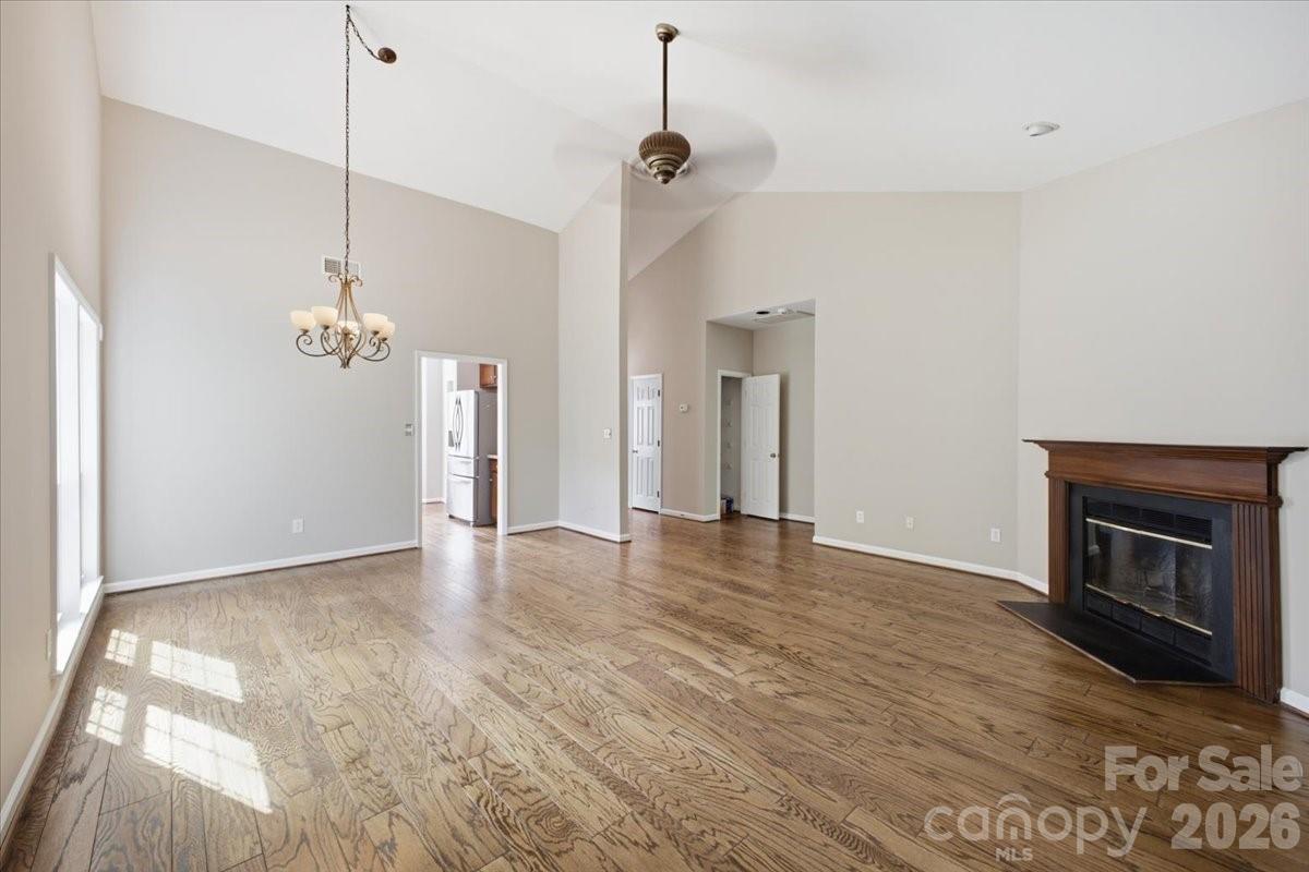 5909 Fitzwilliams Lane — Charlotte