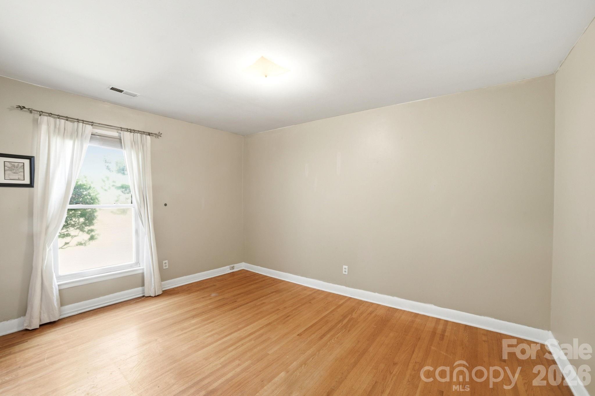 708 Aintree Road — Charlotte