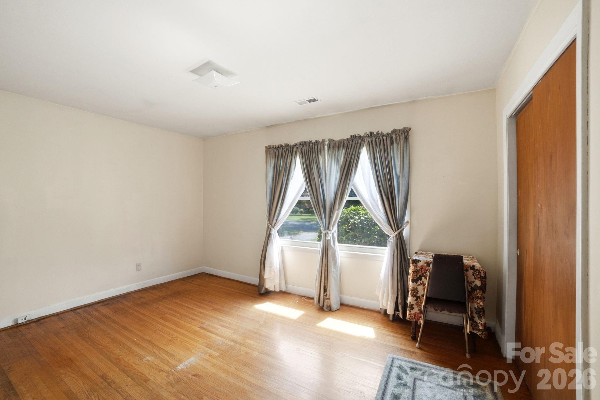 708 Aintree Road — Charlotte